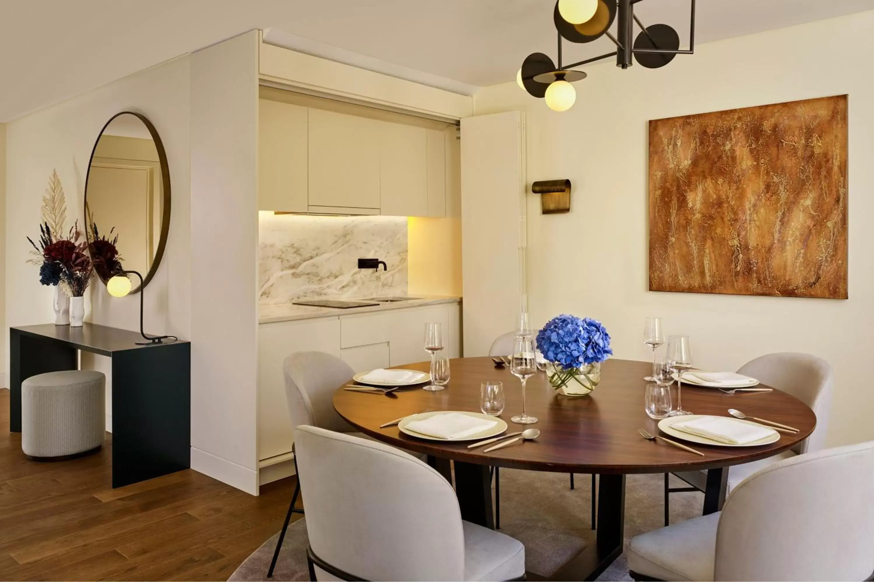 Bedroom, Dining Area in Penha Longa Resort