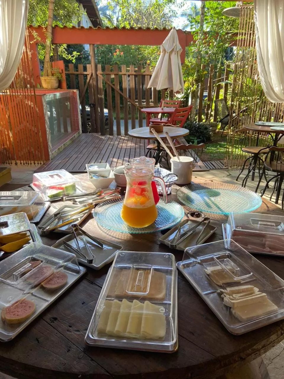 Breakfast in Magias de Paraty Ecopousada