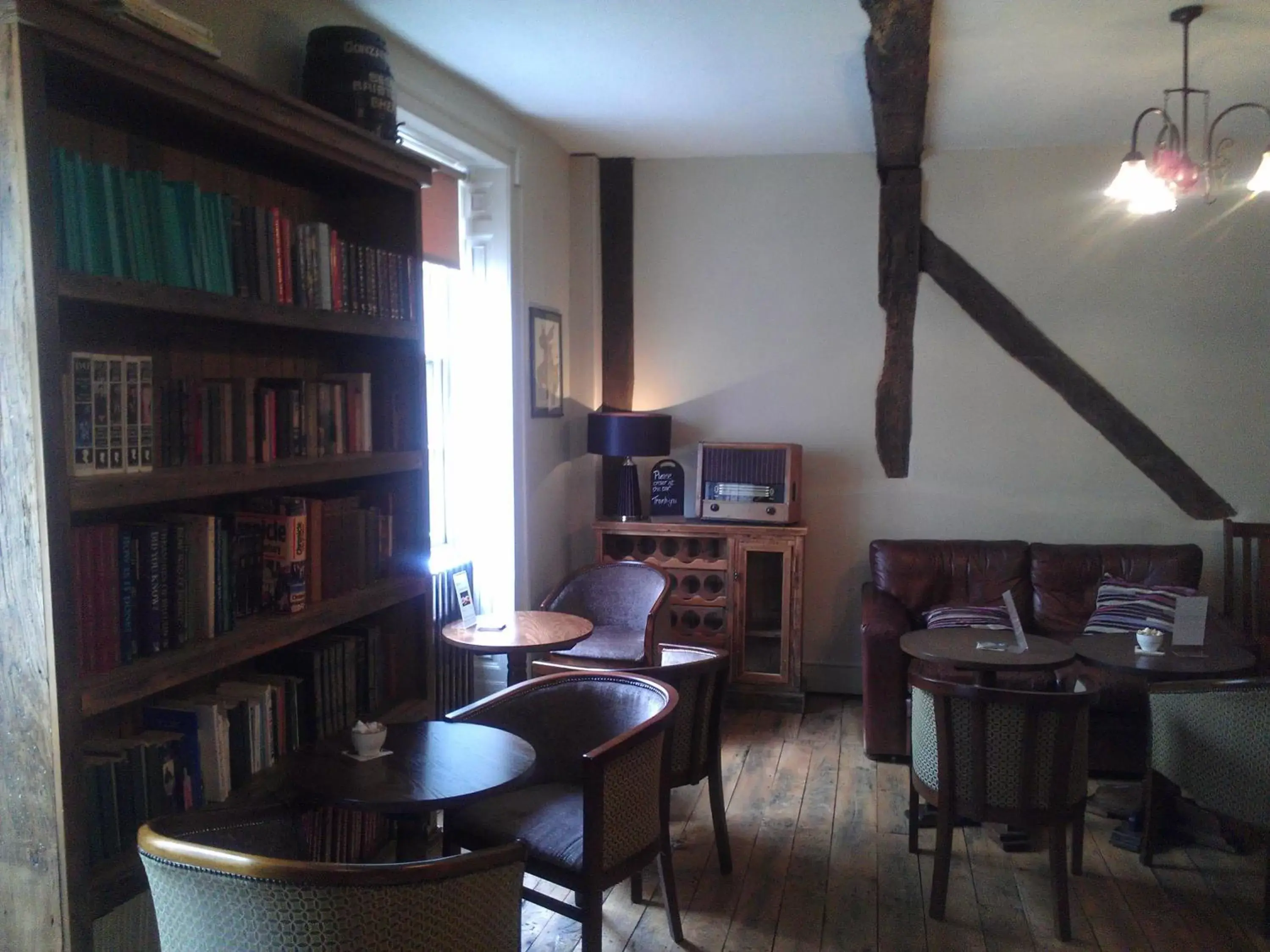 Lounge or bar, Library in The Kings Head Hotel