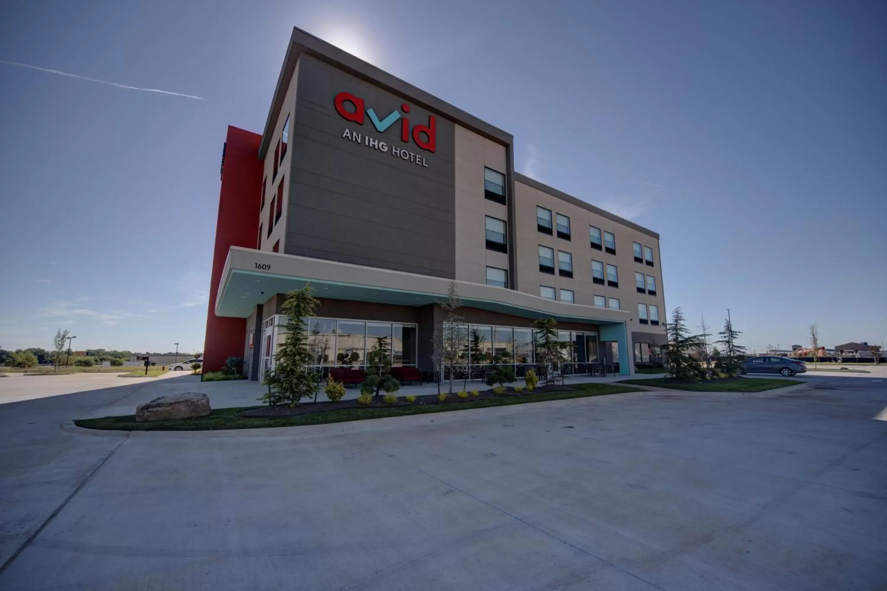 Property Building in Avid hotels - Oklahoma City - Yukon, an IHG Hotel
