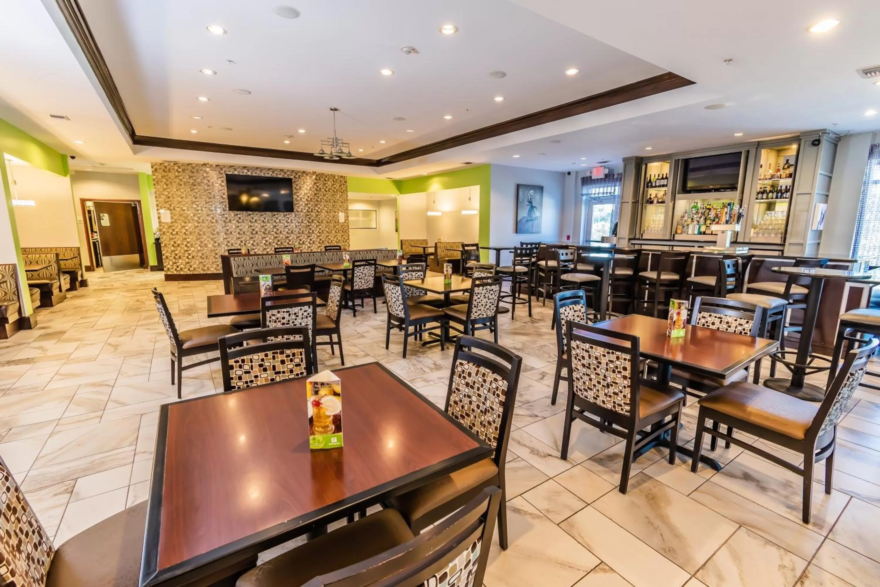Restaurant/places to eat in Holiday Inn Houston-Webster by IHG