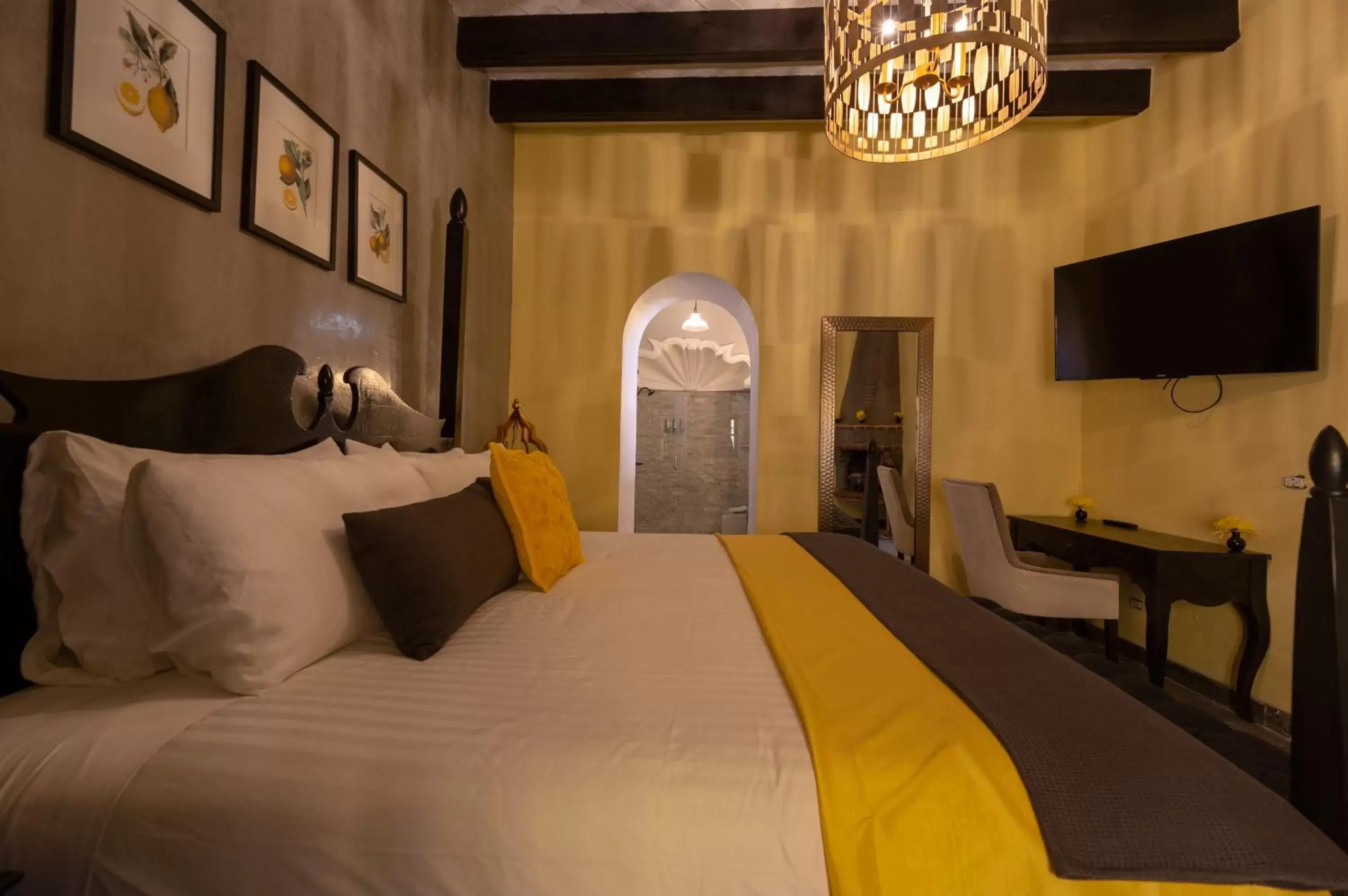 Photo of the whole room, Bed in Luxury Boutique Hotel Villa Limon