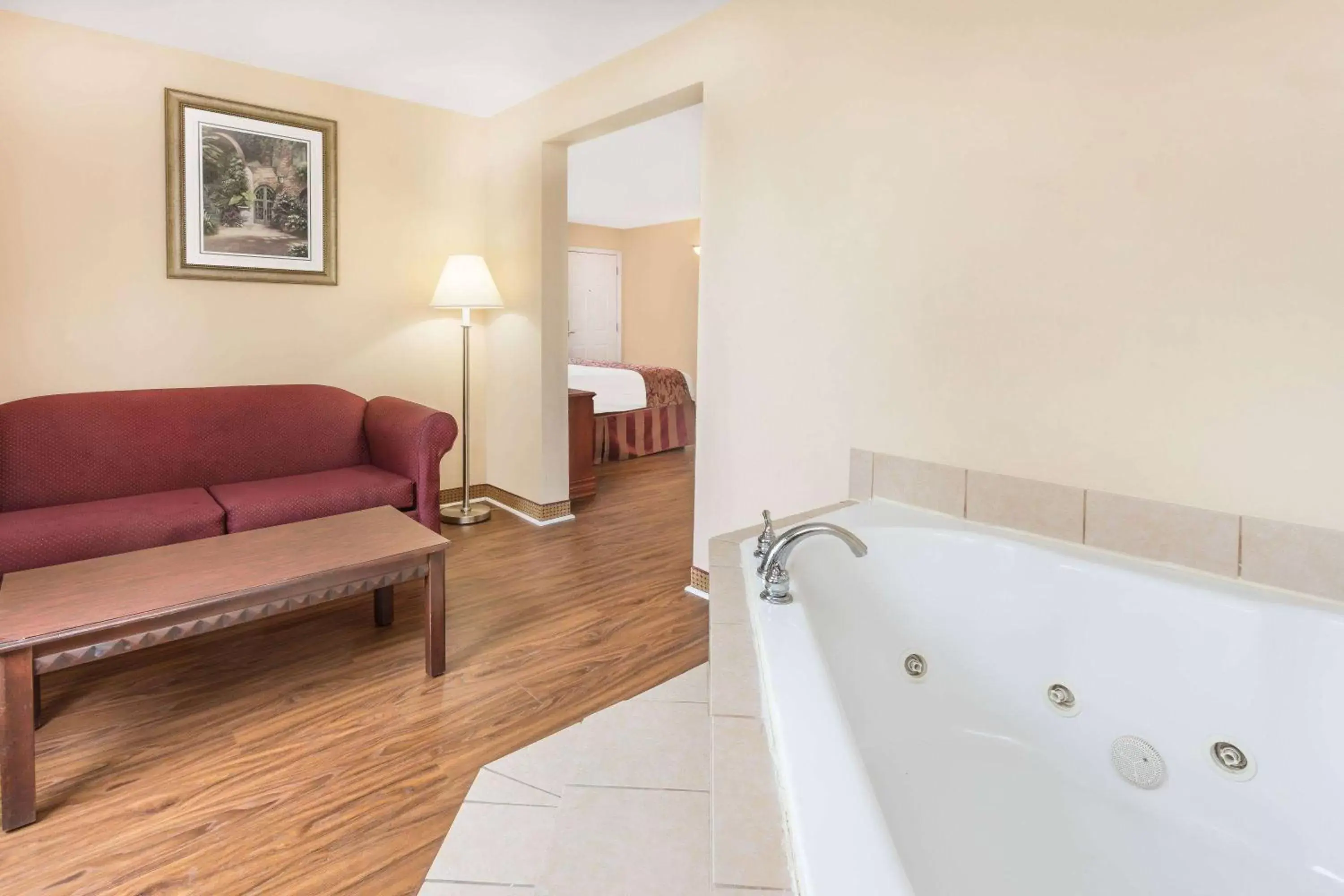 Bed, Bathroom in Baymont by Wyndham Macon I-475