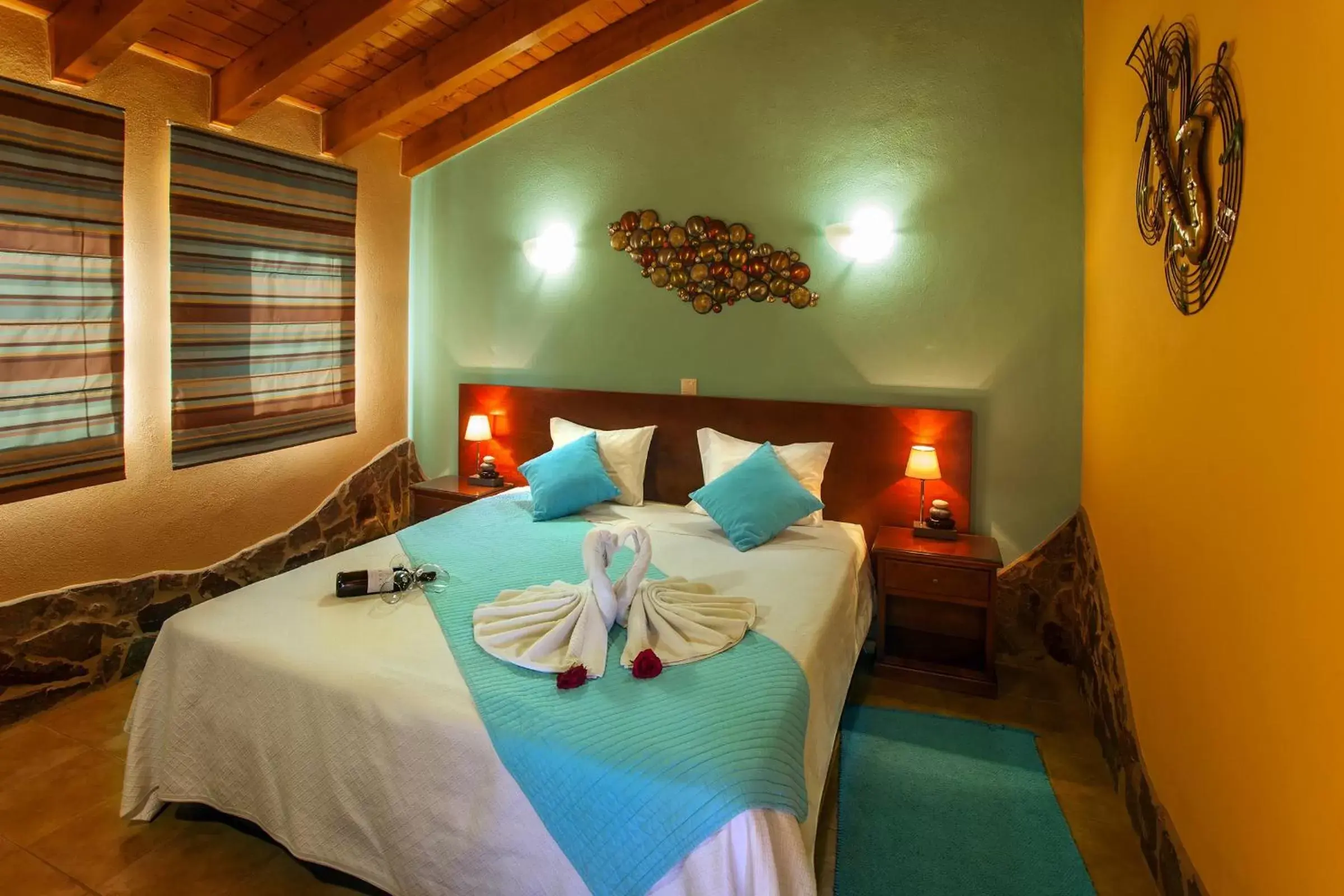 One-Bedroom Apartment (2 Adults) with Pool and Garden View in Montinho De Ouro One-Bedroom Apartment (2 Adults) with Pool and Garden View in Montinho De Ouro