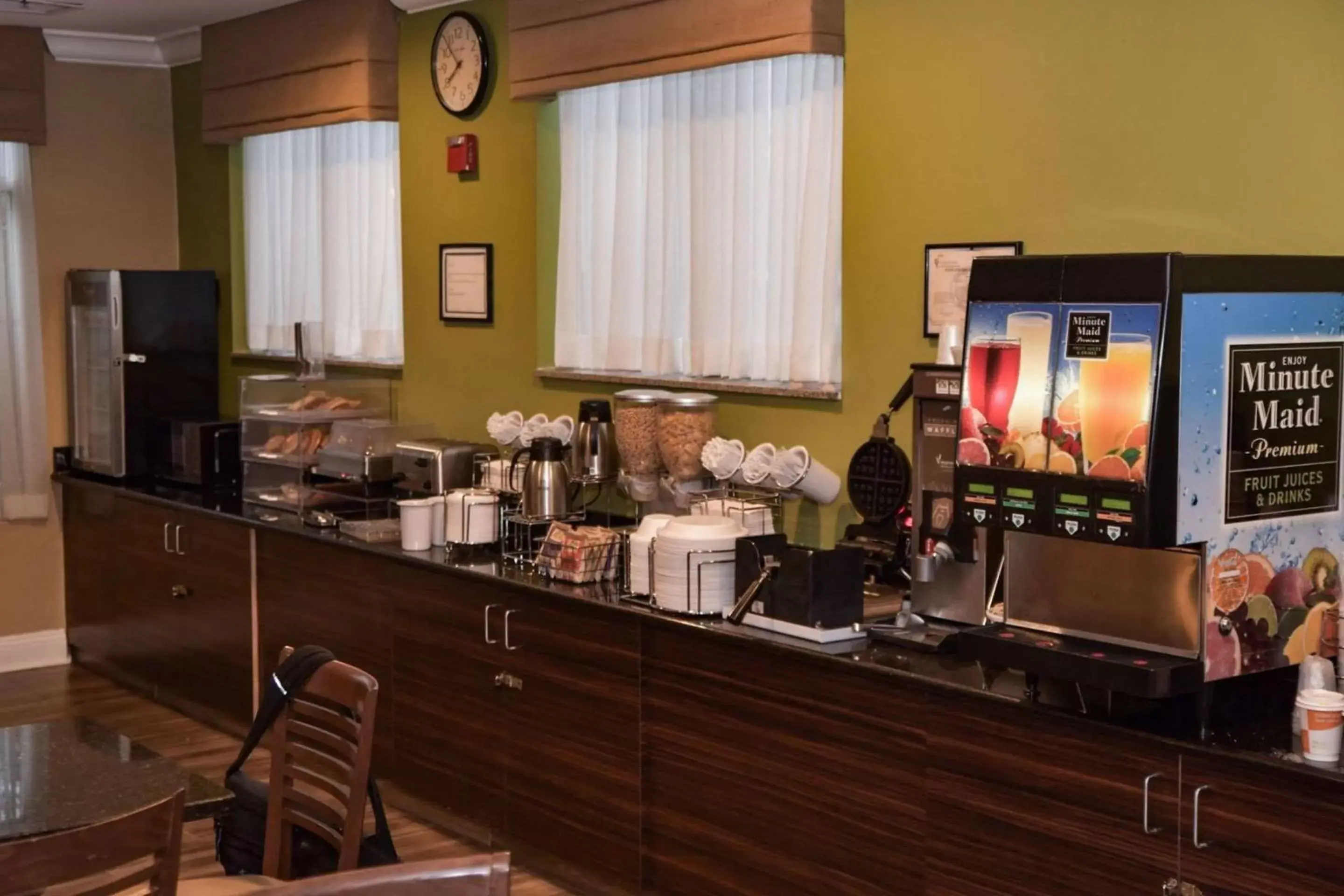 Breakfast in Sleep Inn & Suites Laurel near Fort Meade Breakfast in Sleep Inn & Suites Laurel near Fort Meade