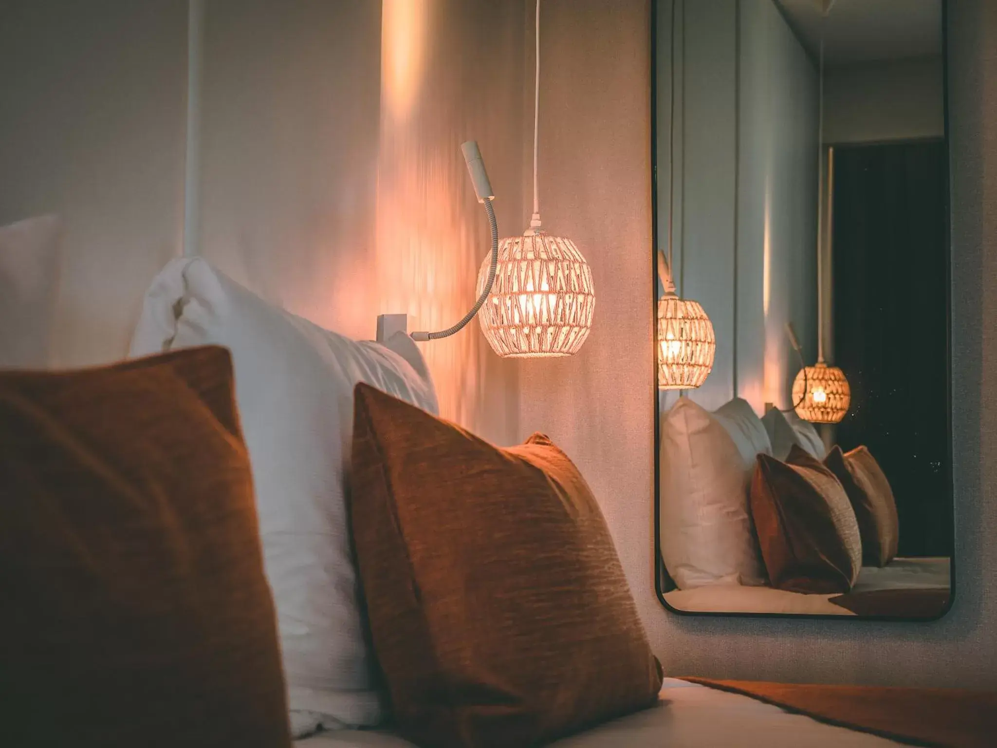 Bed, Seating Area in Van der Valk Hotel Breukelen