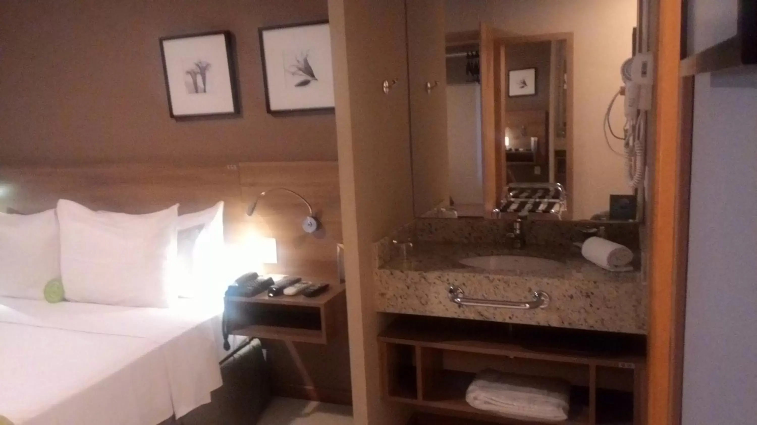 Bathroom in Comfort Hotel Sertãozinho