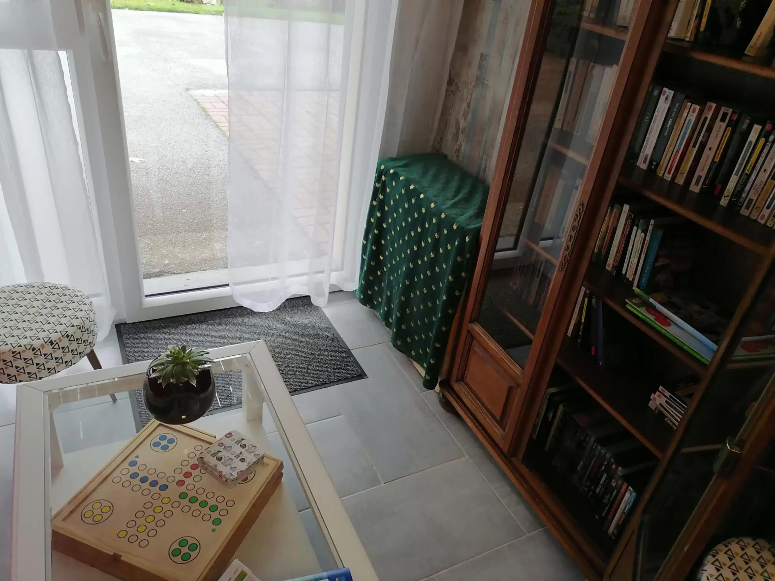 Library in Chambres d'Hôtes de l'Avison