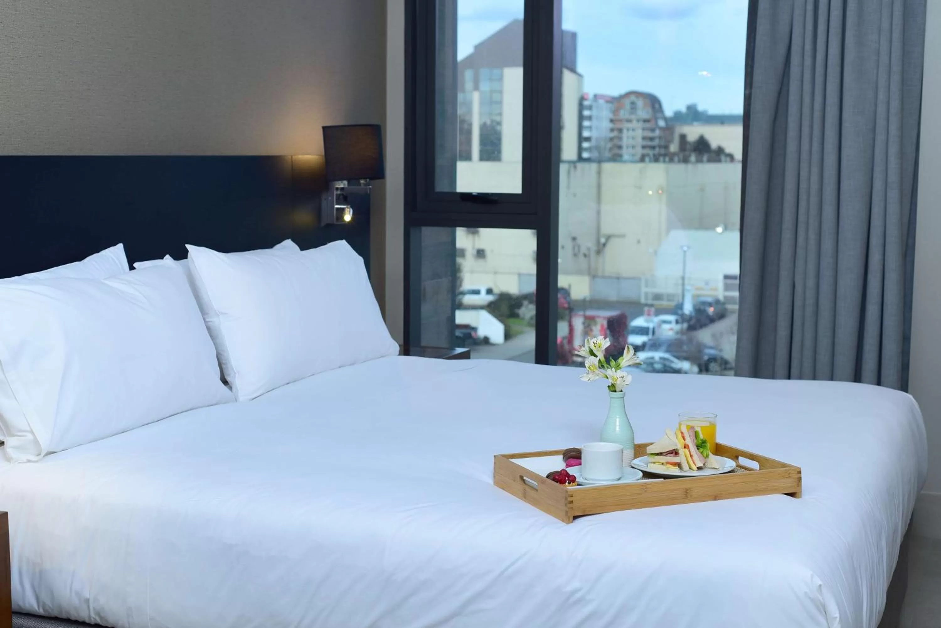 Bedroom, Bed in Best Western Ferrat