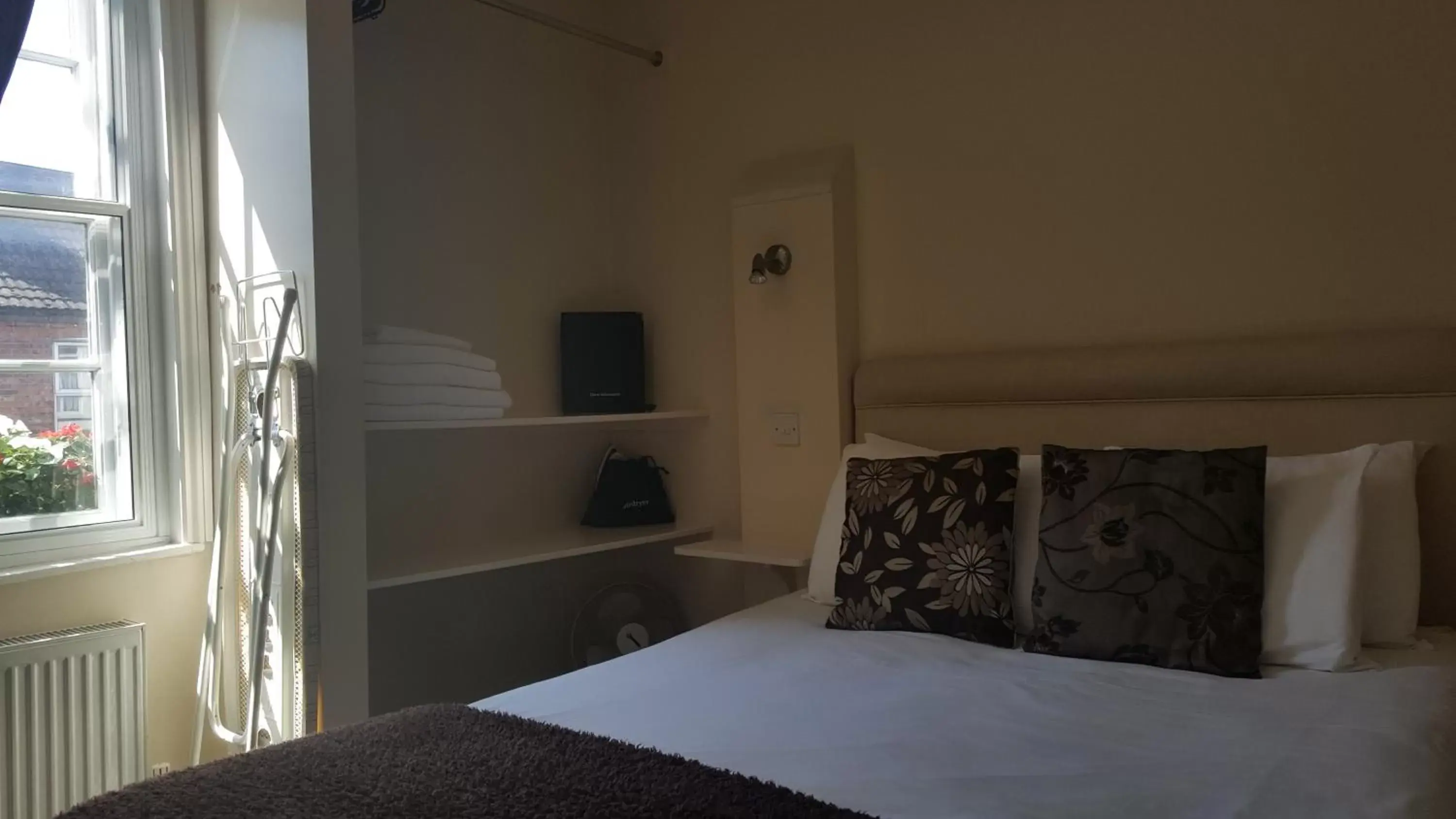 Bedroom, Bed in Beaumond Cross Inn
