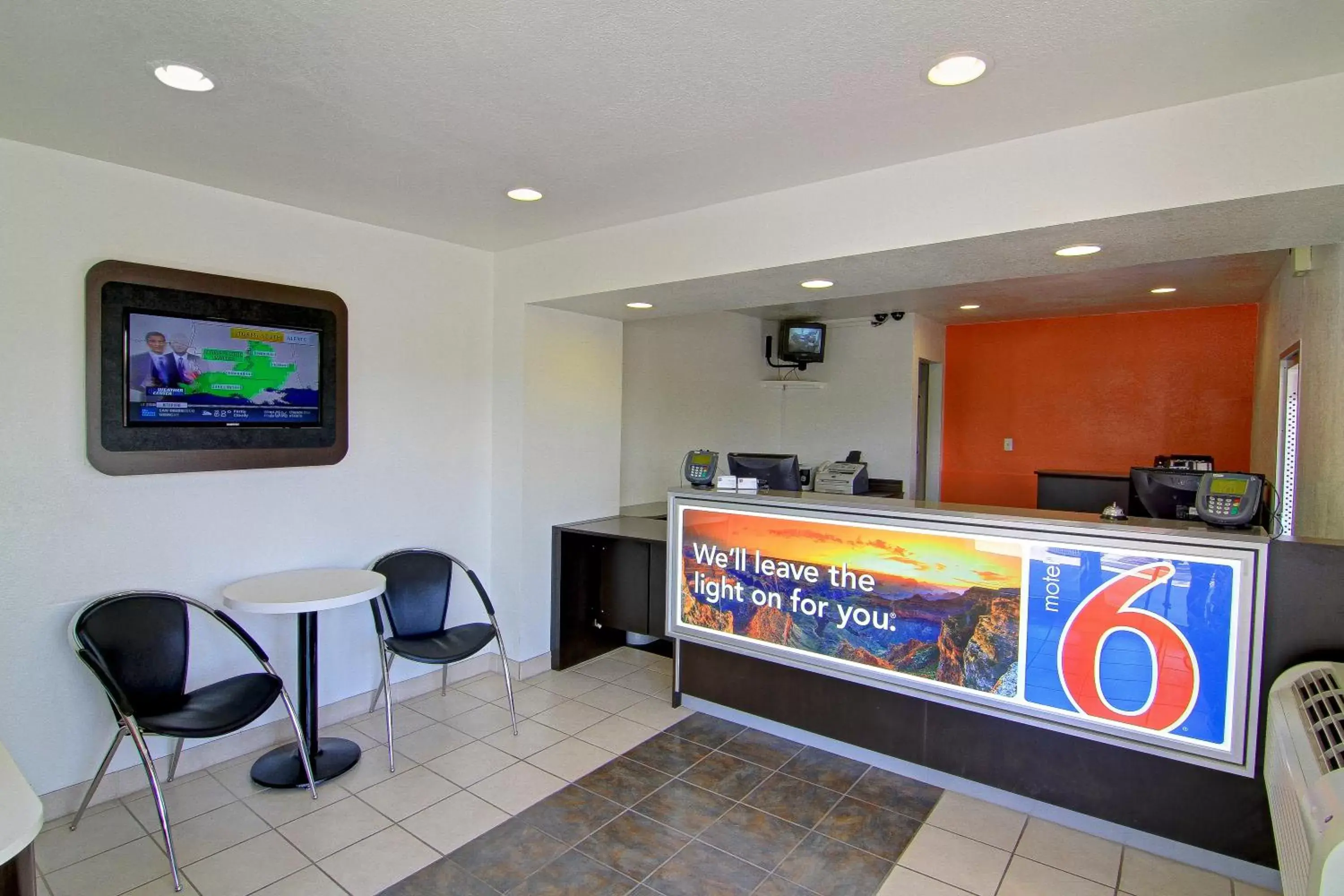 Lobby or reception in Motel 6 Old town Scottsdale Fashion Square