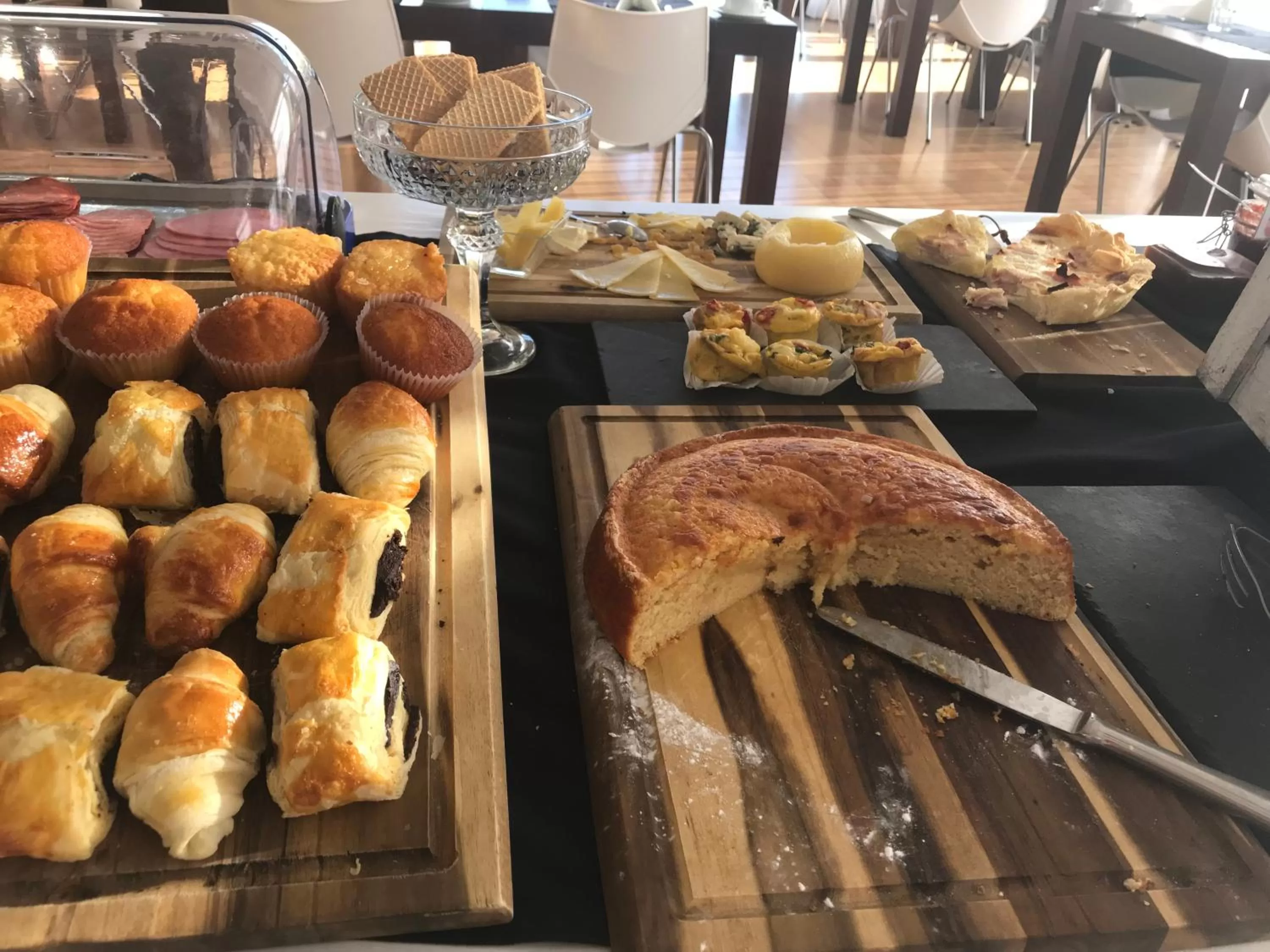 American breakfast in Hotel Umu