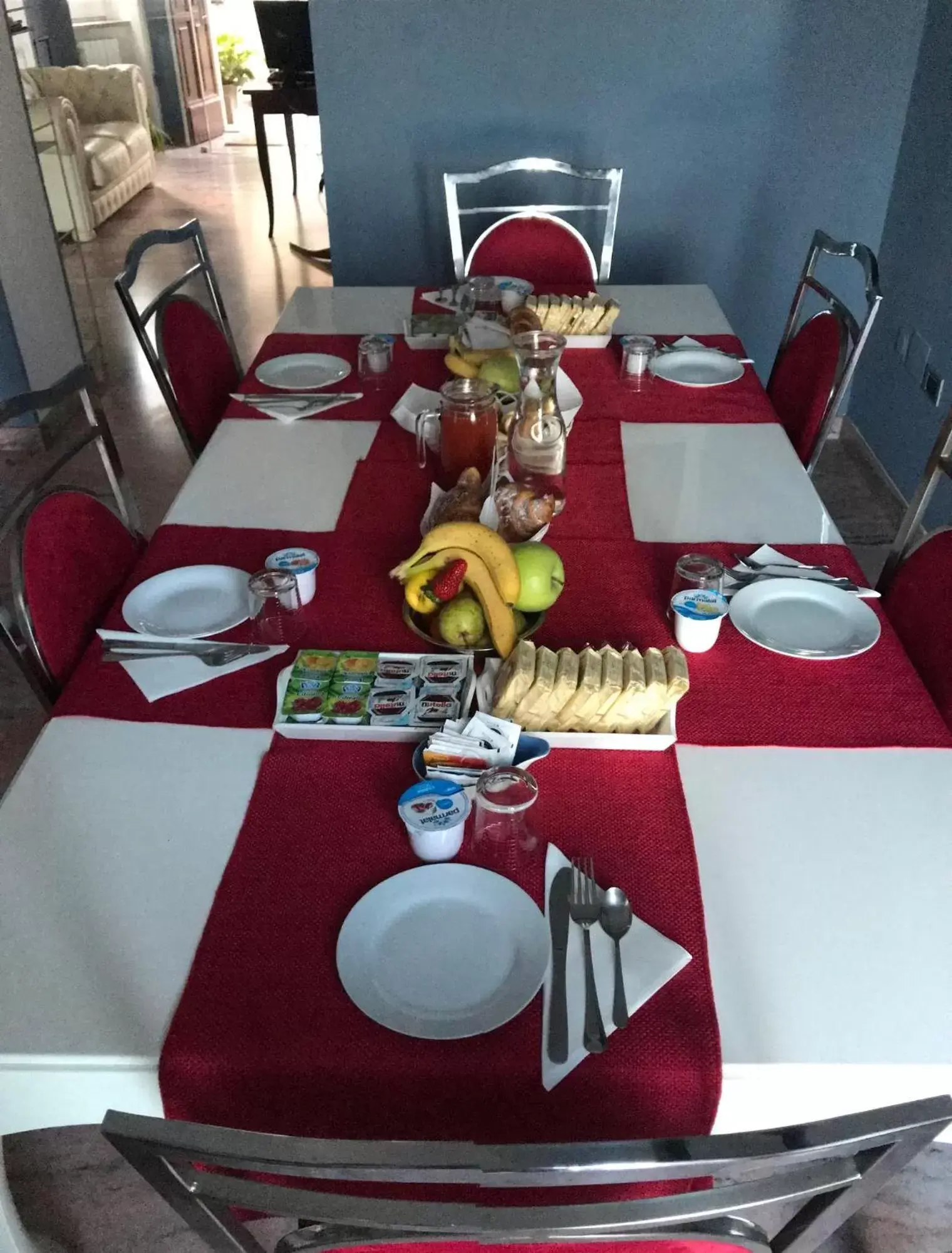 Breakfast, Restaurant/Places to Eat in B&B Villa Delle Rondini