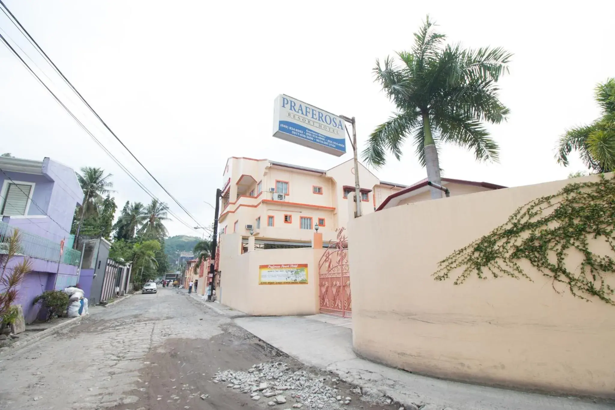 Property Building in RedDoorz Praferosa Resort Hotel Calamba