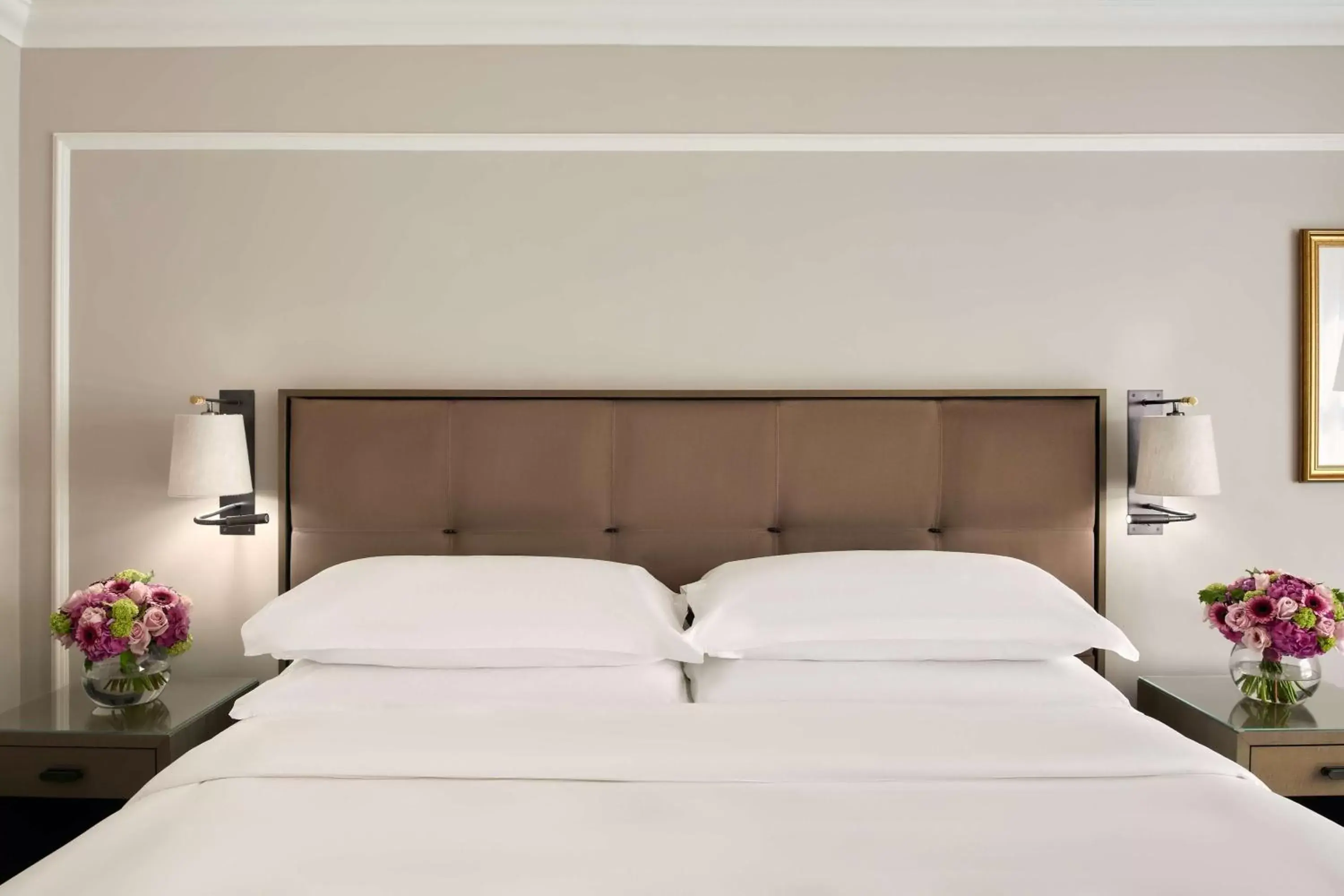 Bedroom, Bed in Hyatt Regency London - The Churchill