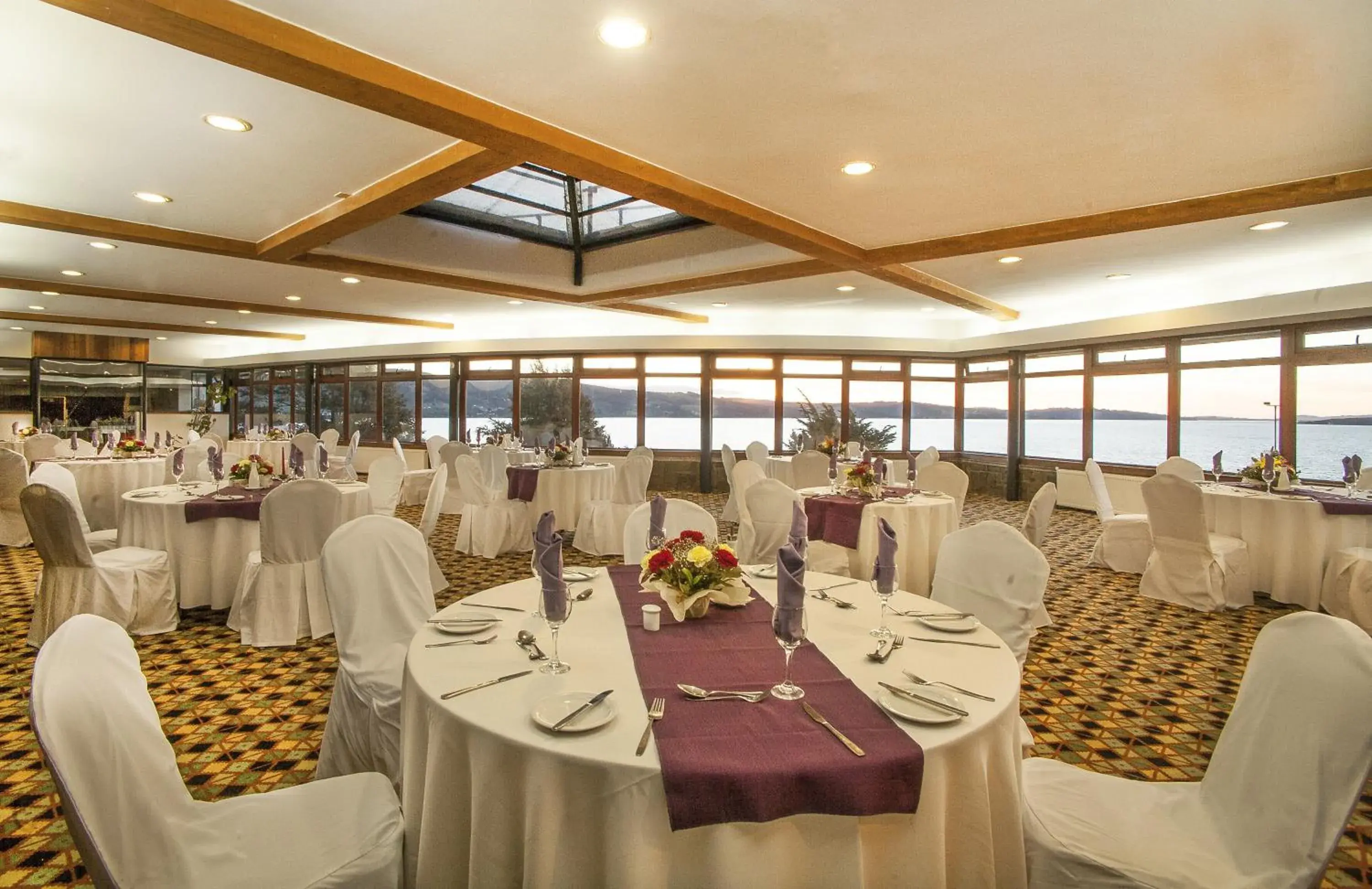 Restaurant/places to eat, Banquet Facilities in Panamericana Hotel Ancud