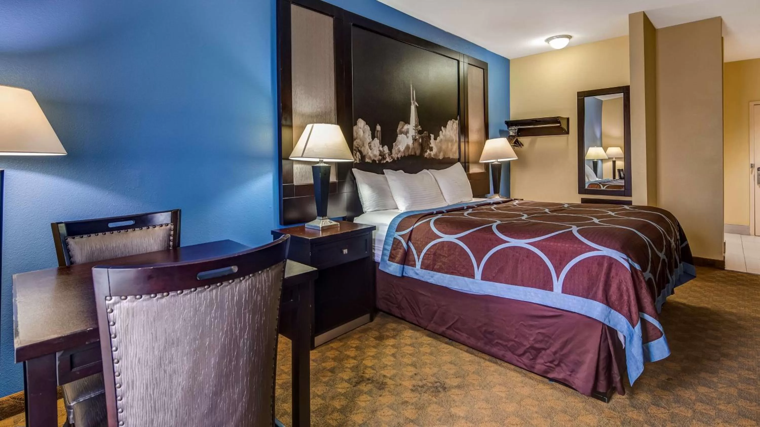 Photo of the whole room, Bed in SureStay Plus Hotel by Best Western Alvin