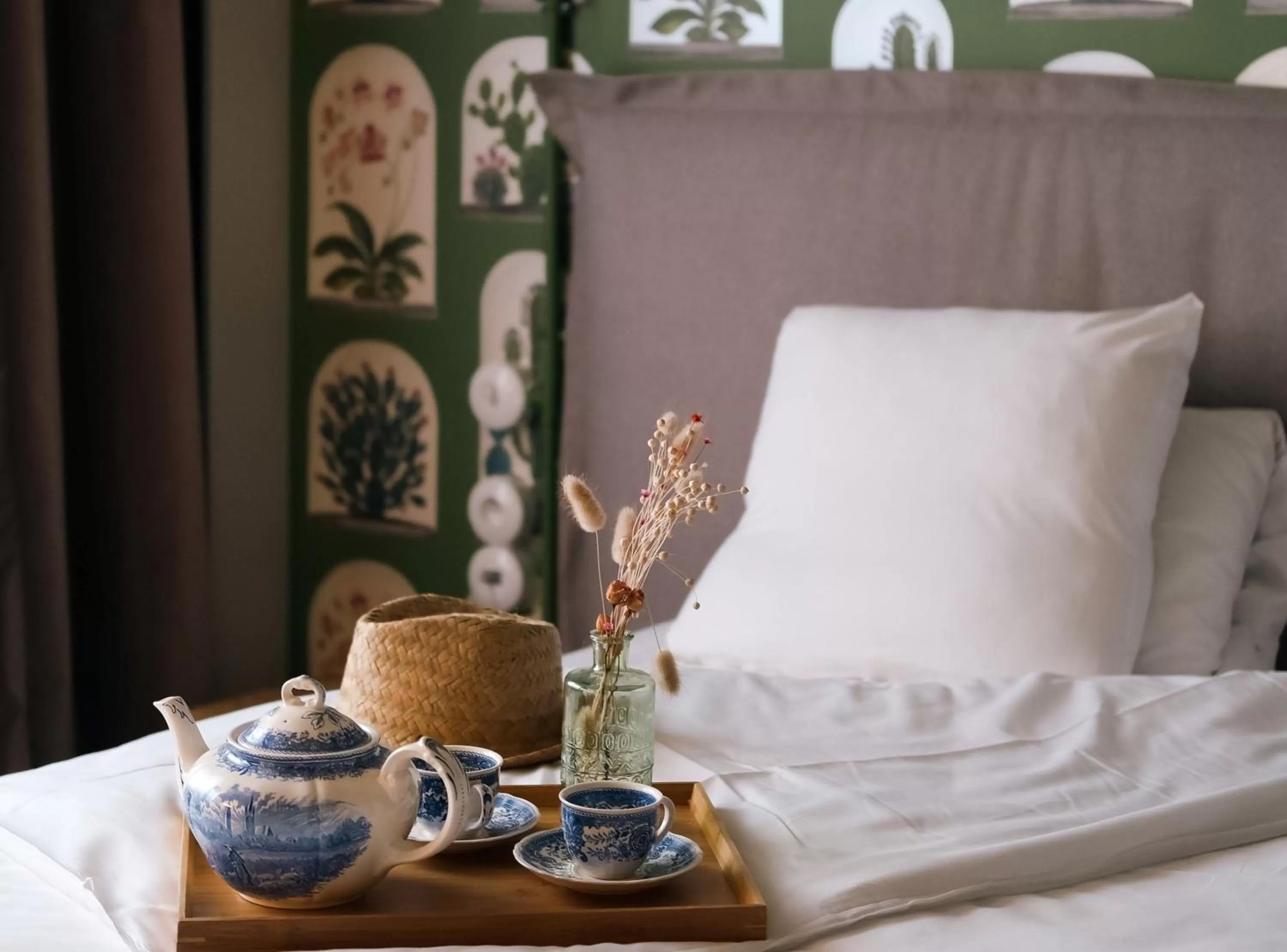 Bed in Novotel Orléans Chemins De Sologne Demeures De Campagne