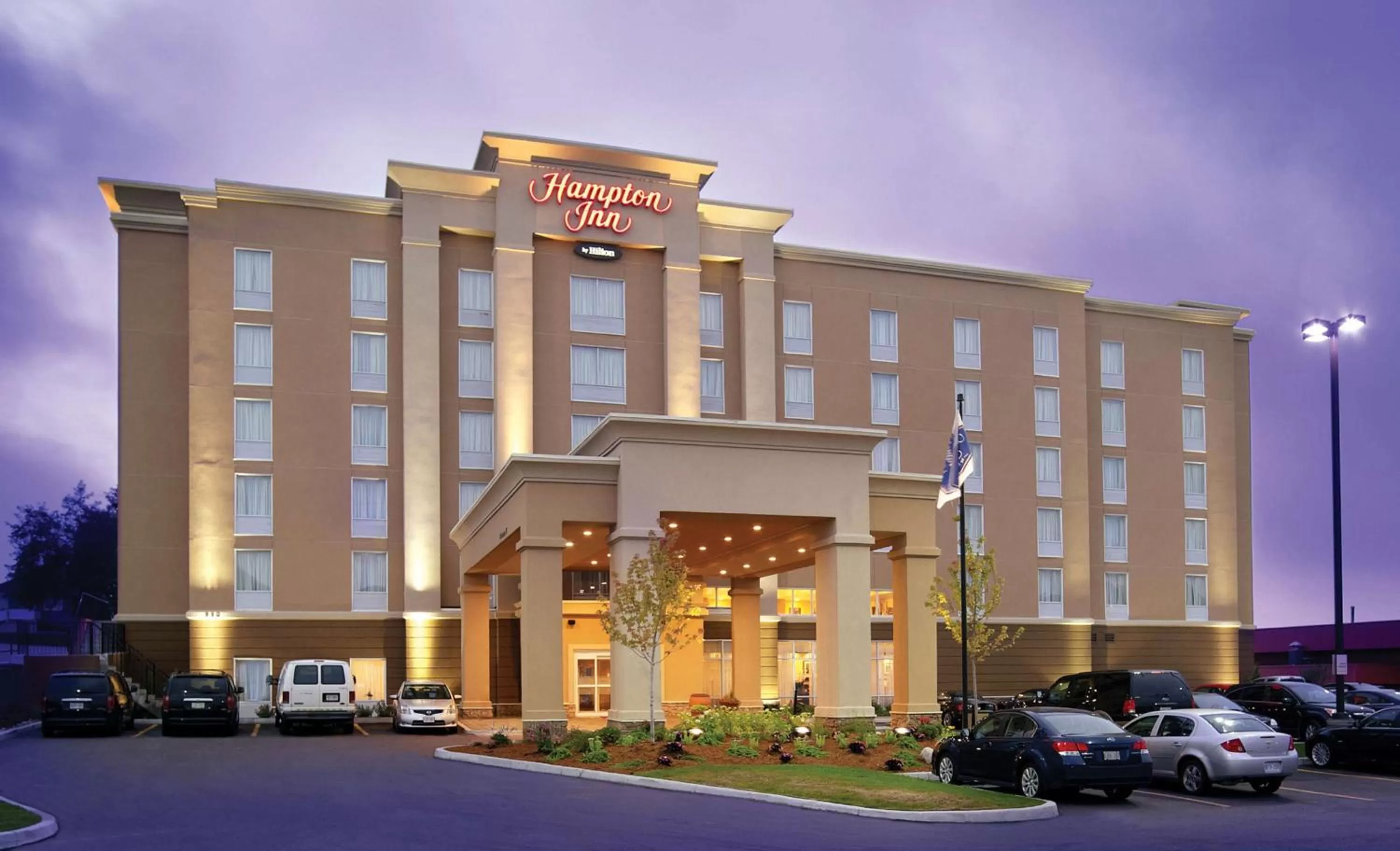 Property building in Hampton Inn By Hilton North Olmsted Cleveland Airport