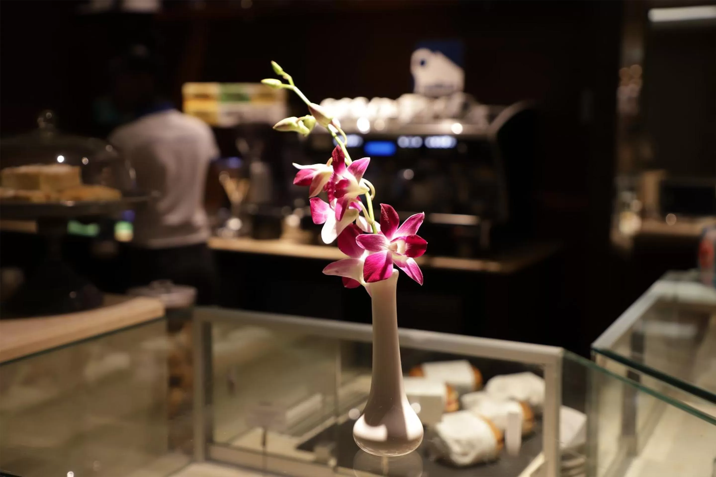 Restaurant/places to eat in Majestic City Retreat Hotel