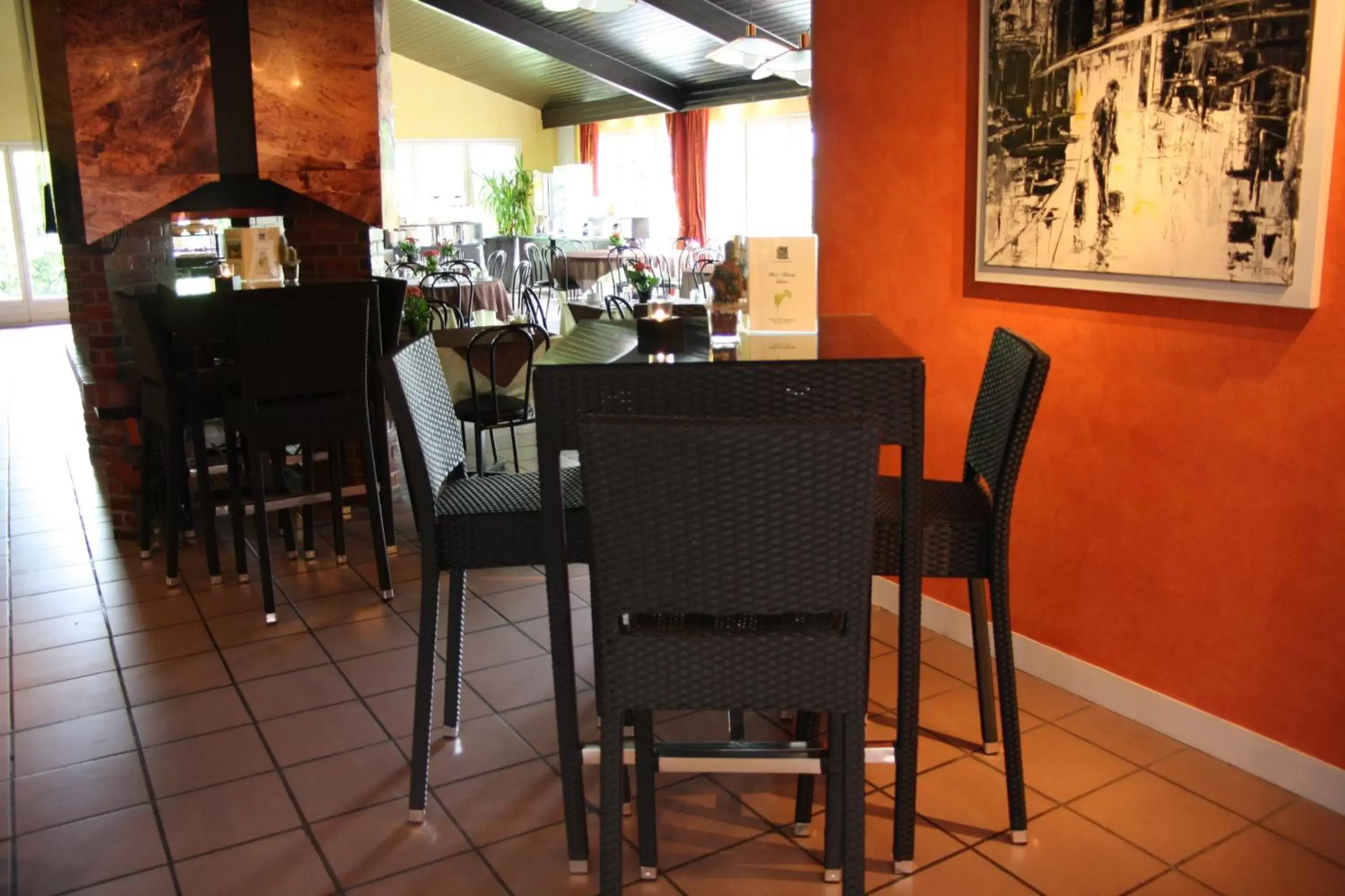 Restaurant/Places to Eat in La Berteliere, The Originals Relais (Qualys-Hotel)