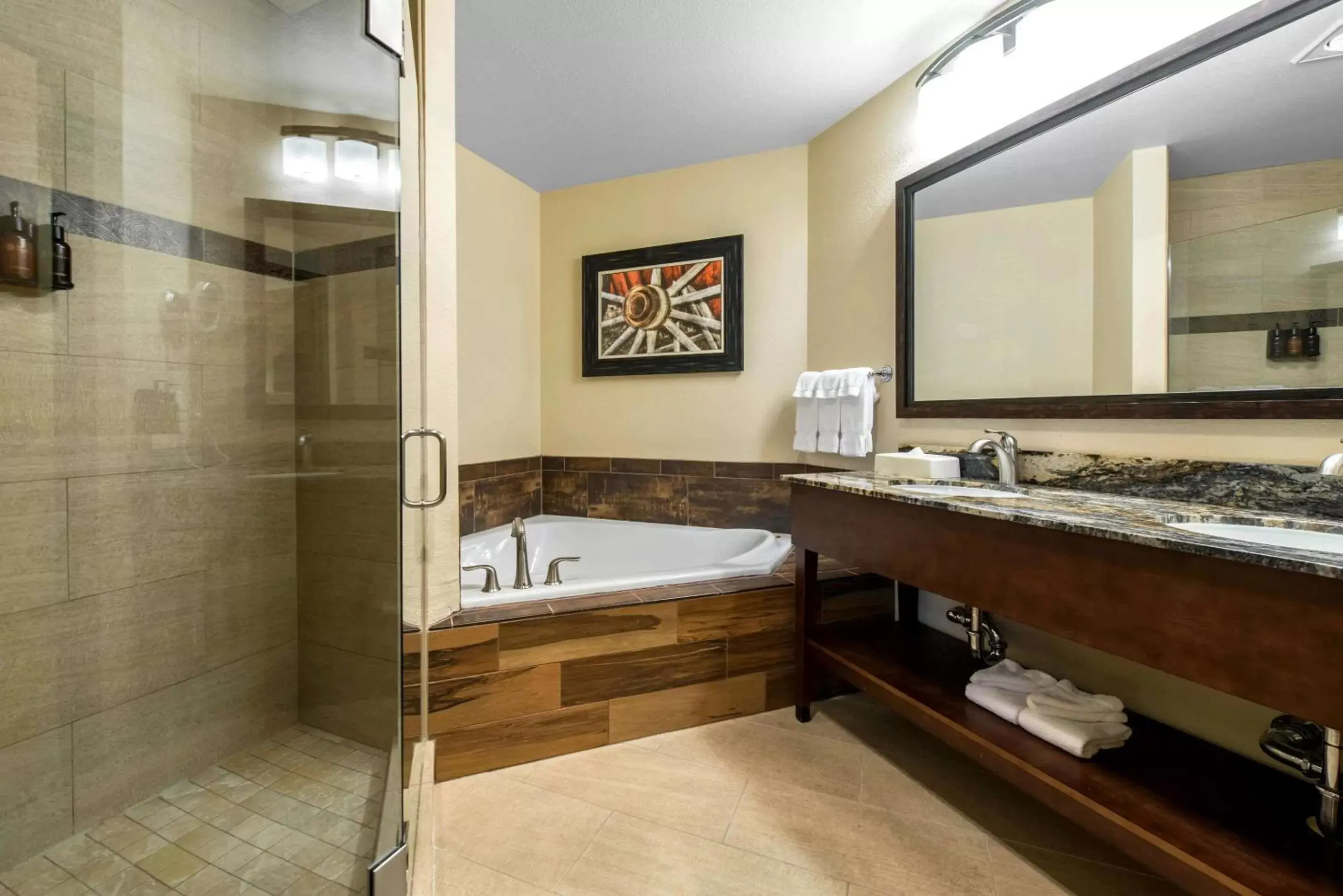 Photo of the whole room, Bathroom in The Golden Hotel, Ascend Hotel Collection
