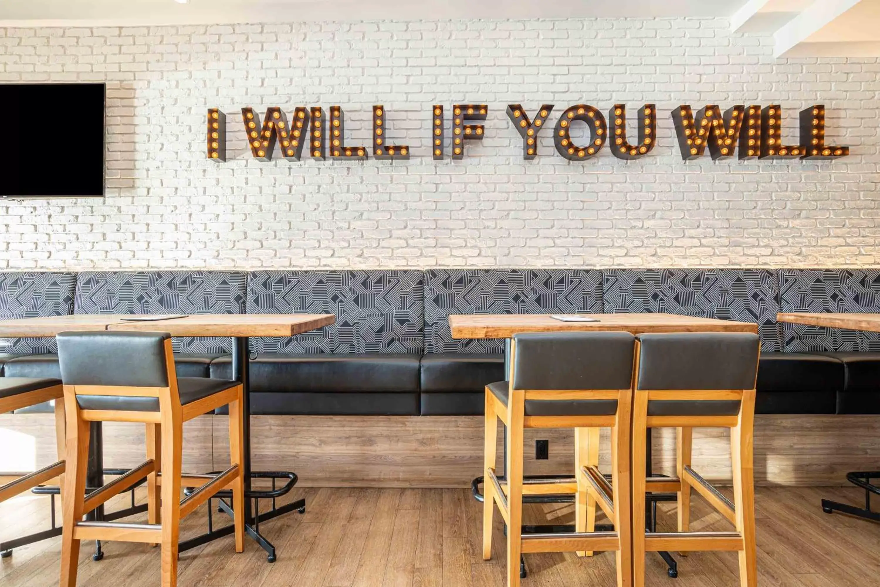 Restaurant/places to eat in Sandman Hotel Red Deer Restaurant/places to eat in Sandman Hotel Red Deer