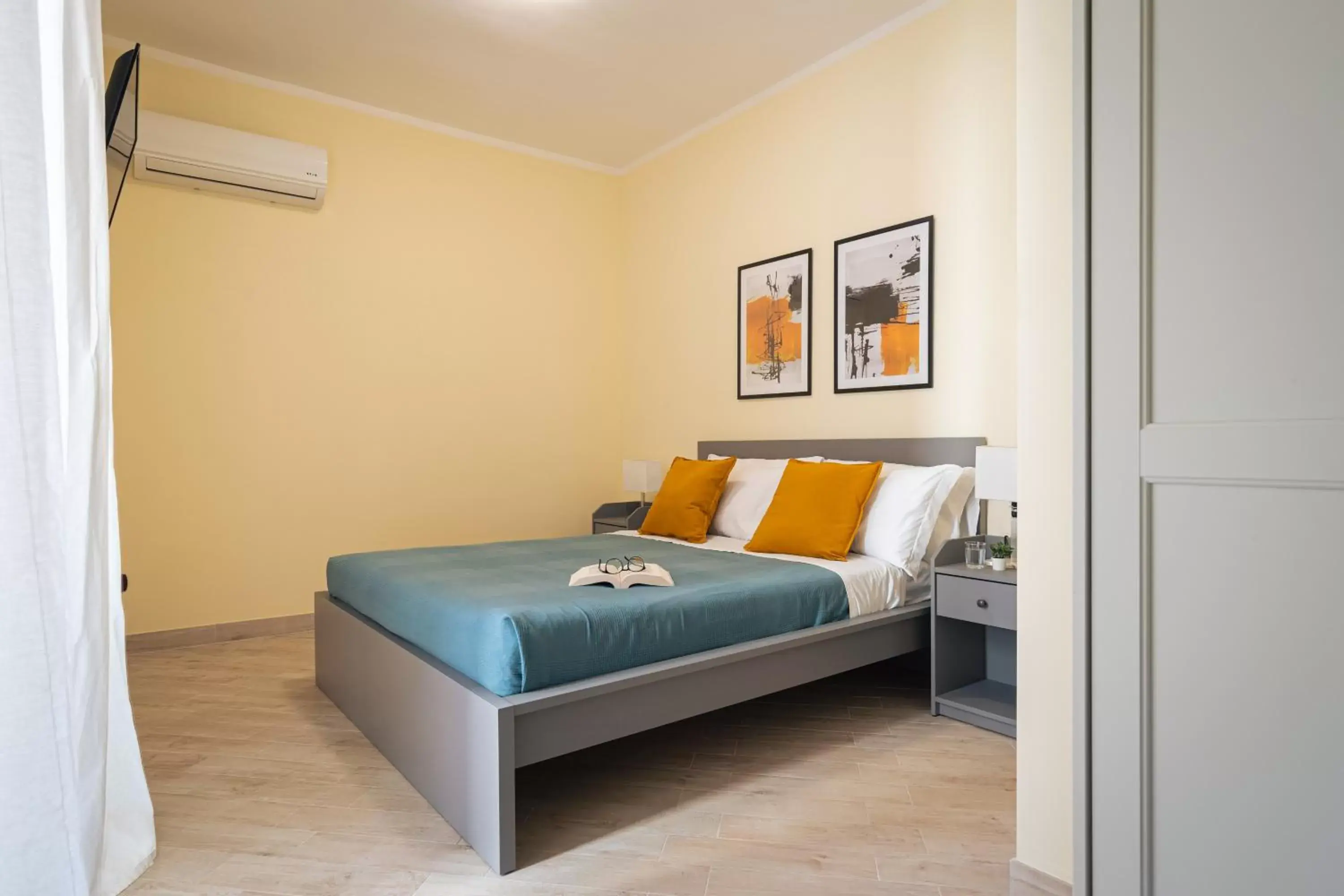 Bedroom, Bed in Open Sicily Homes - Residence ai Quattro Canti - Selfcheck-in