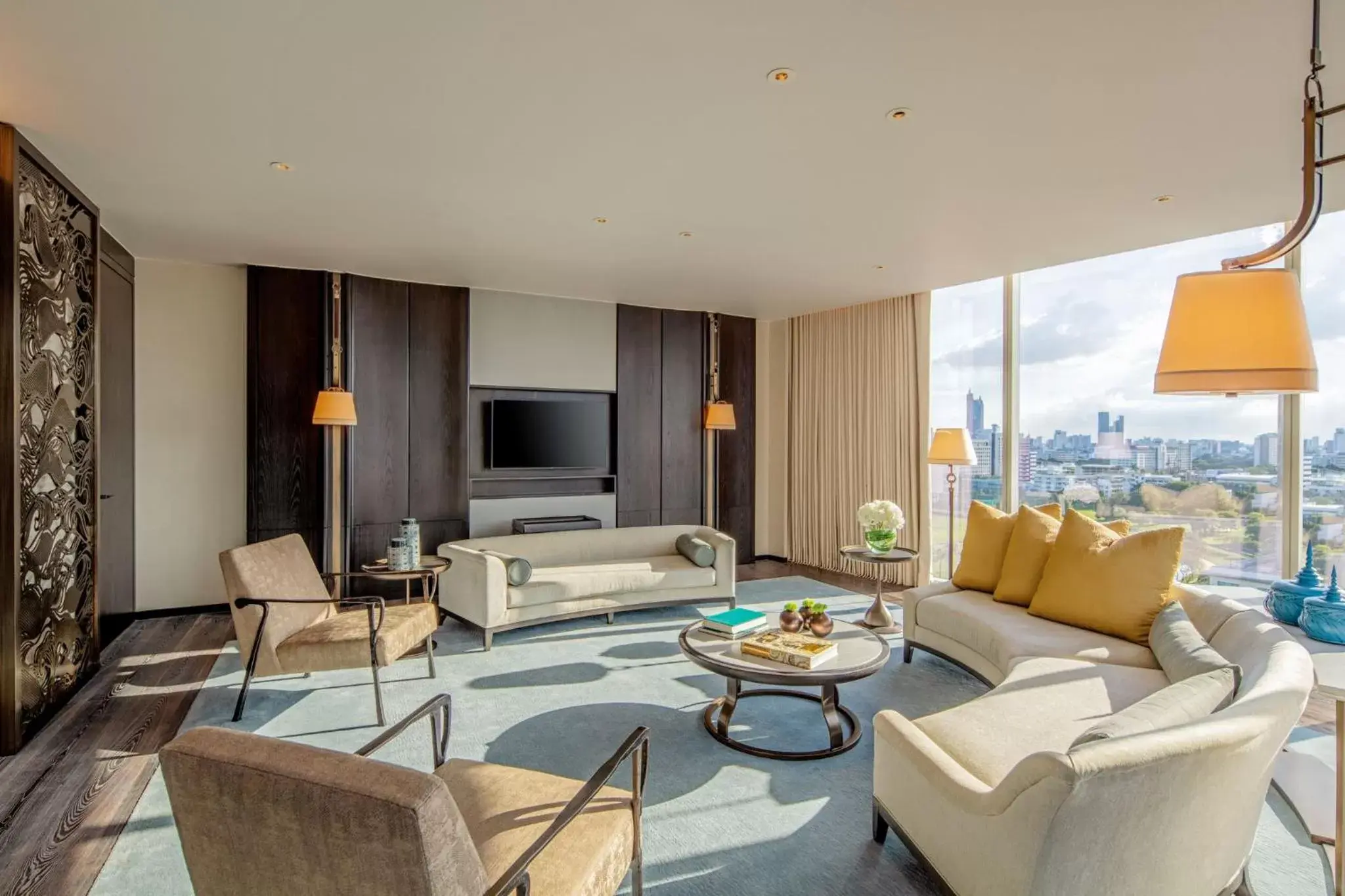 Living room, Seating Area in Waldorf Astoria Bangkok