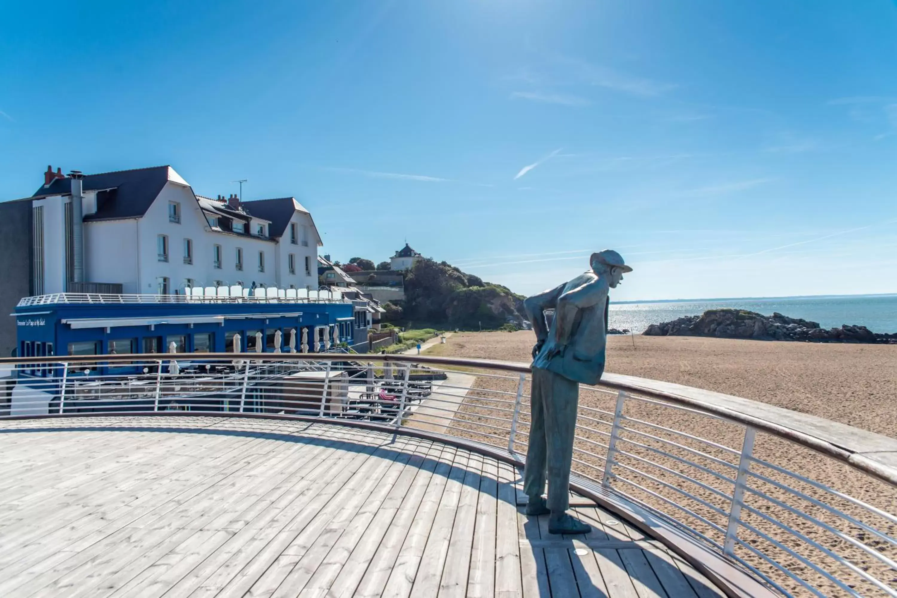 Neighbourhood in Best Western Hotel De La Plage Saint Marc sur Mer