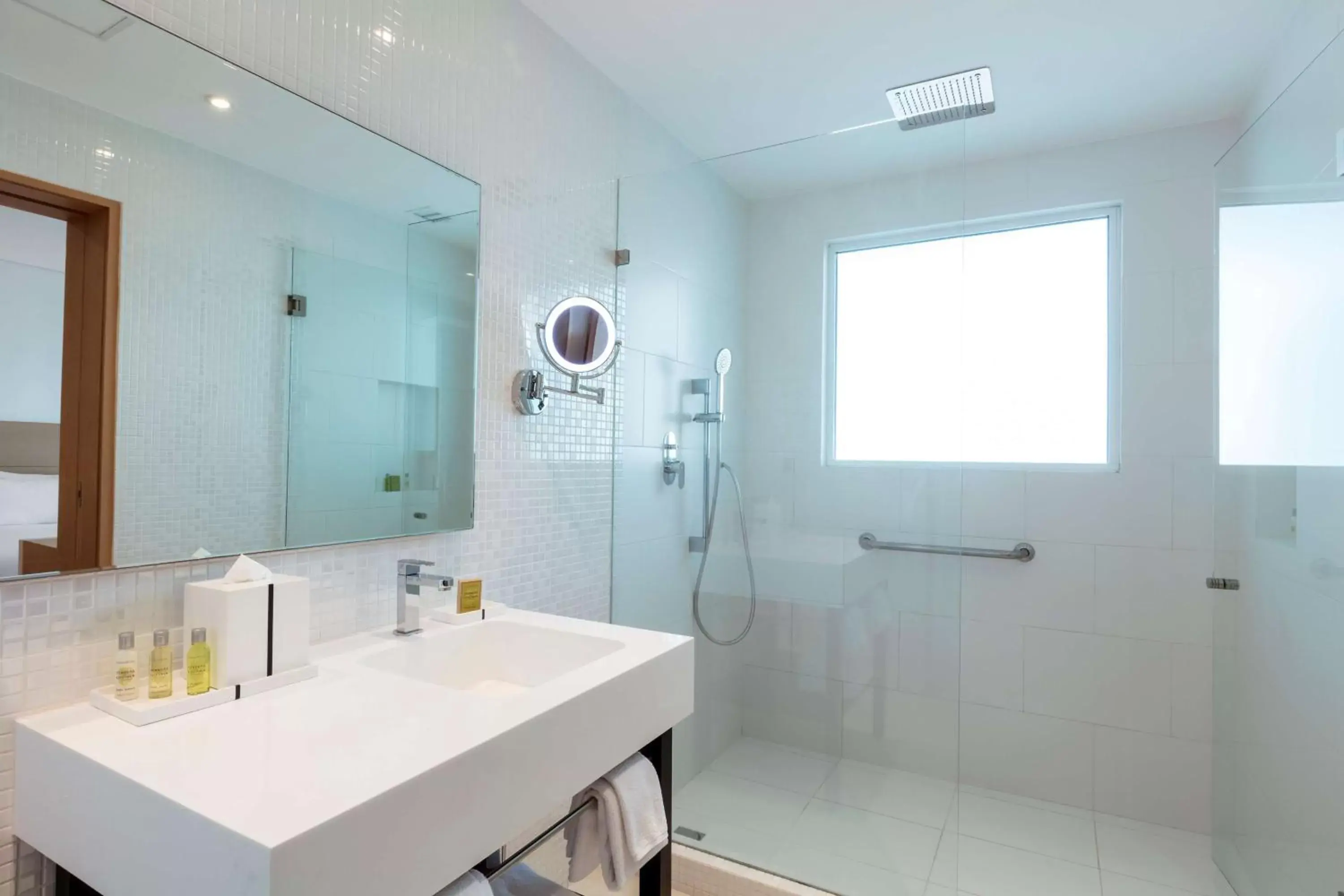 Bed, Bathroom in DoubleTree by Hilton Mazatlan, SIN
