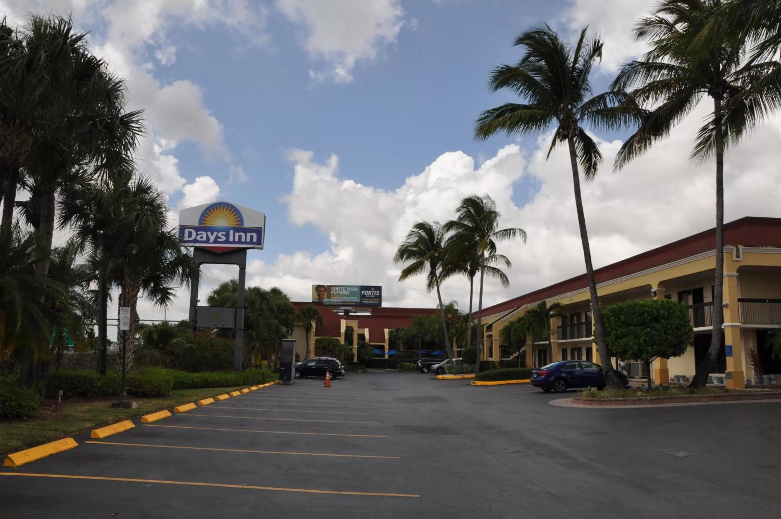 Property building in Days Inn by Wyndham Florida City