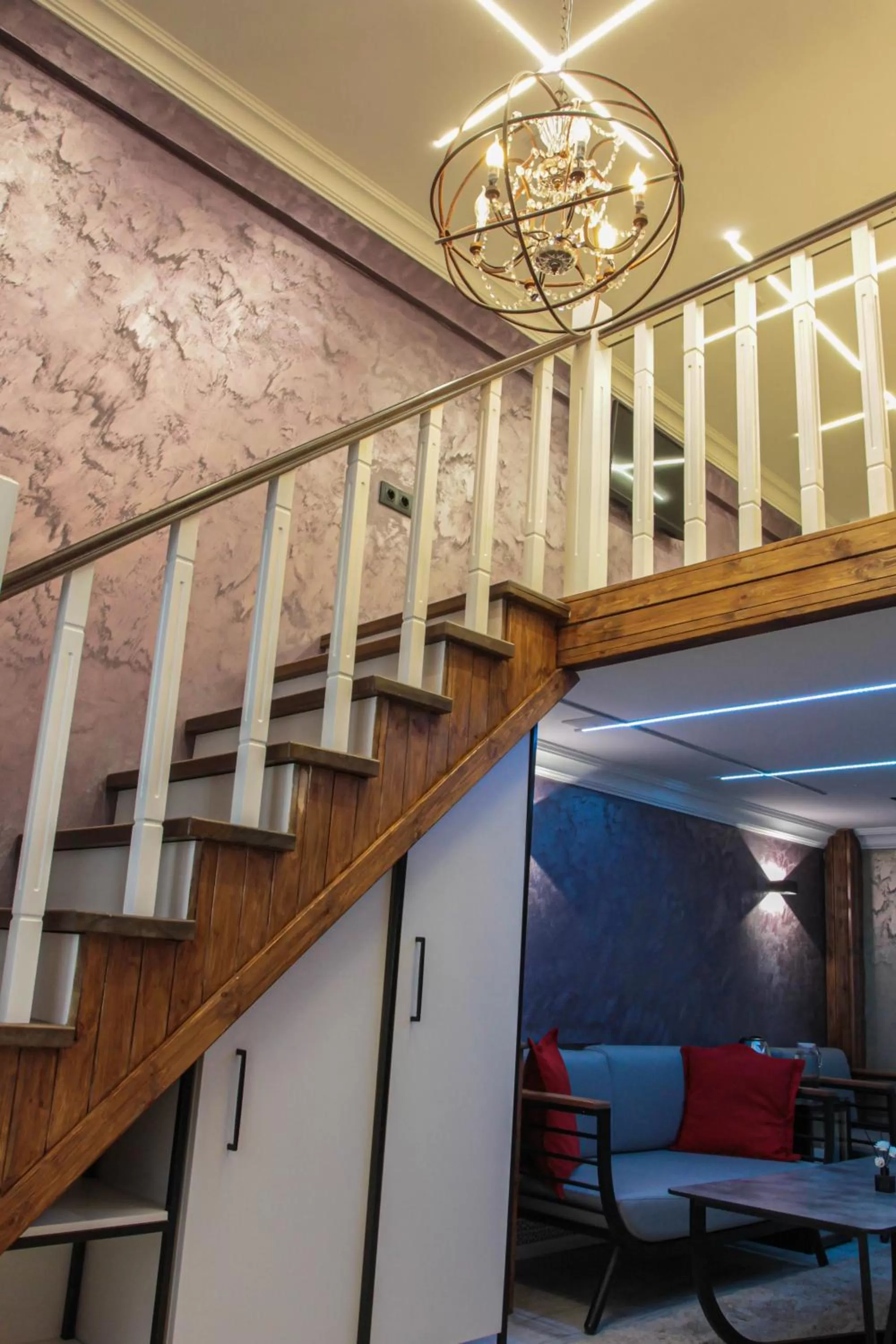 Seating area in E-lite& Meatador