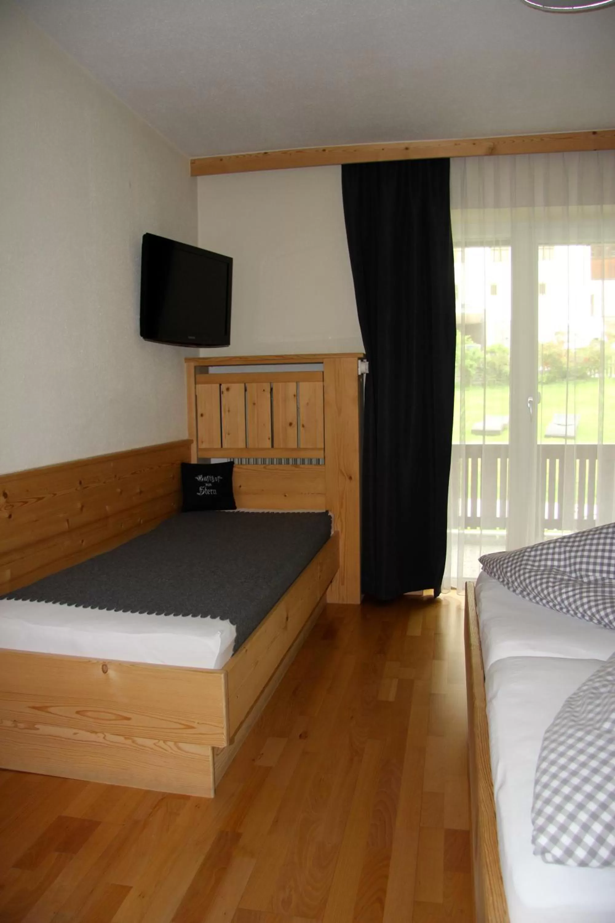 Photo of the whole room, Bed in Gasthof zum Stern
