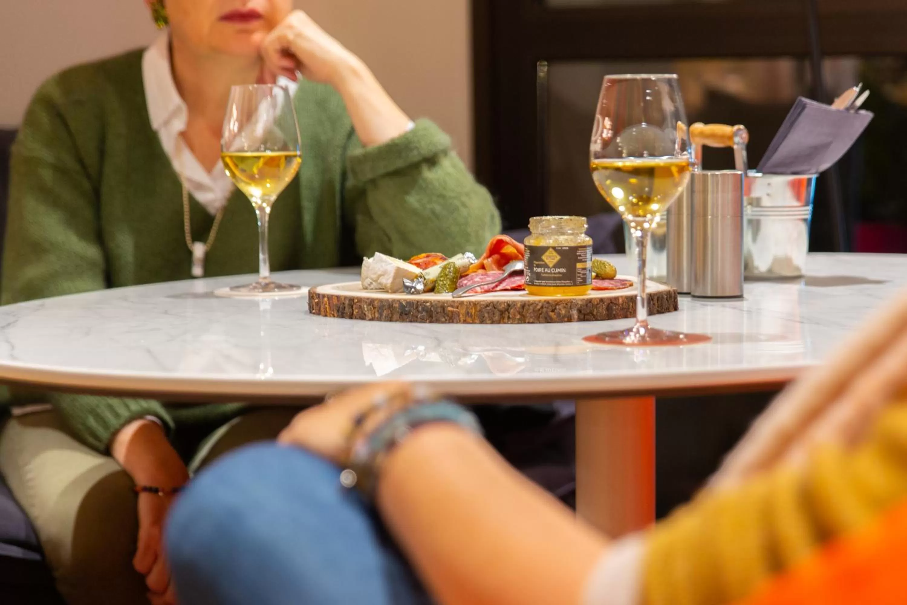 Restaurant/places to eat in ibis Tours Sud