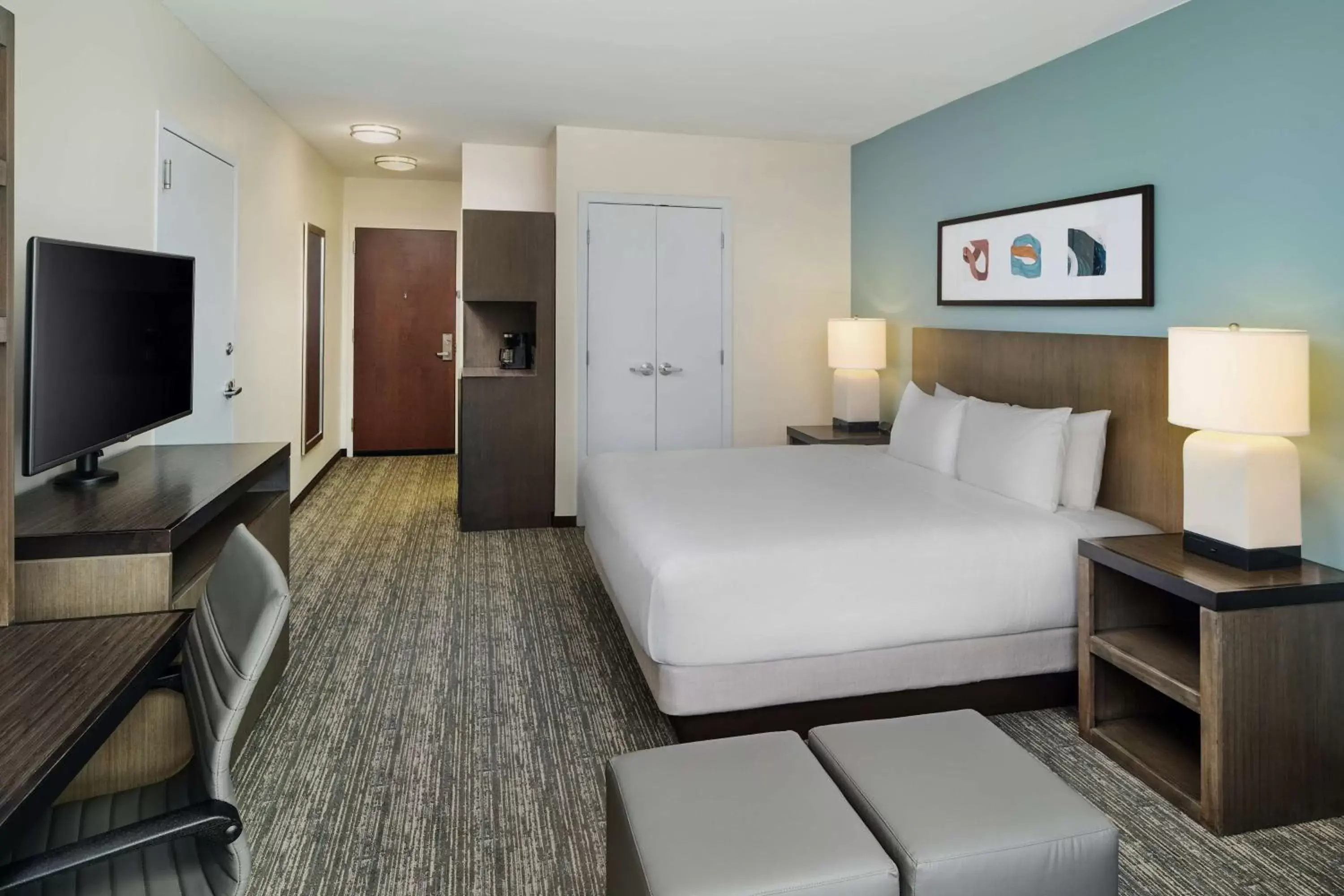 Bedroom, Bed in Hyatt House Atlanta Downtown