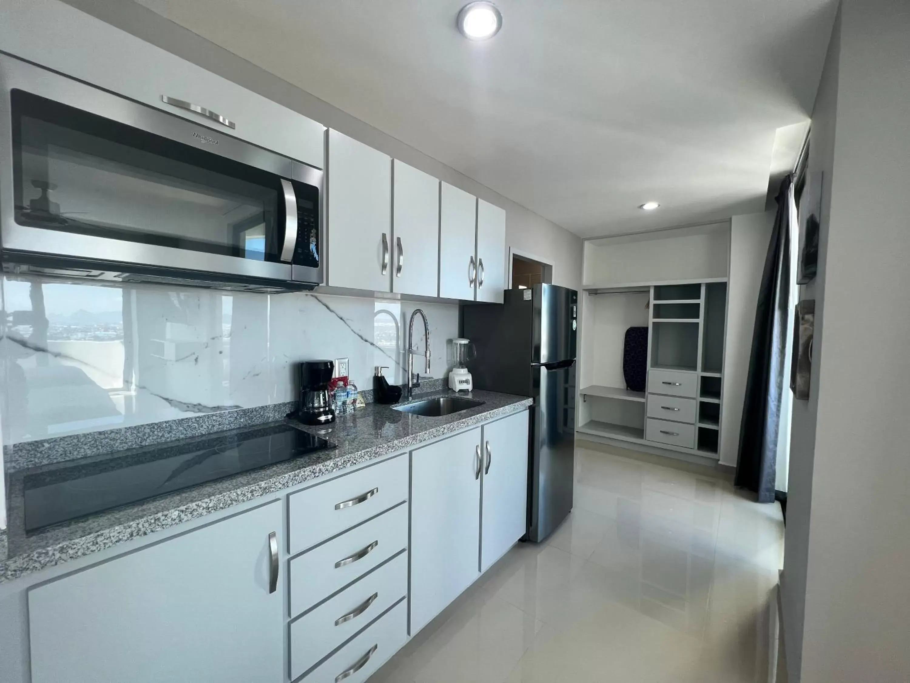 Kitchen/Kitchenette in HOTEL TRAMONTO MAZATLAN