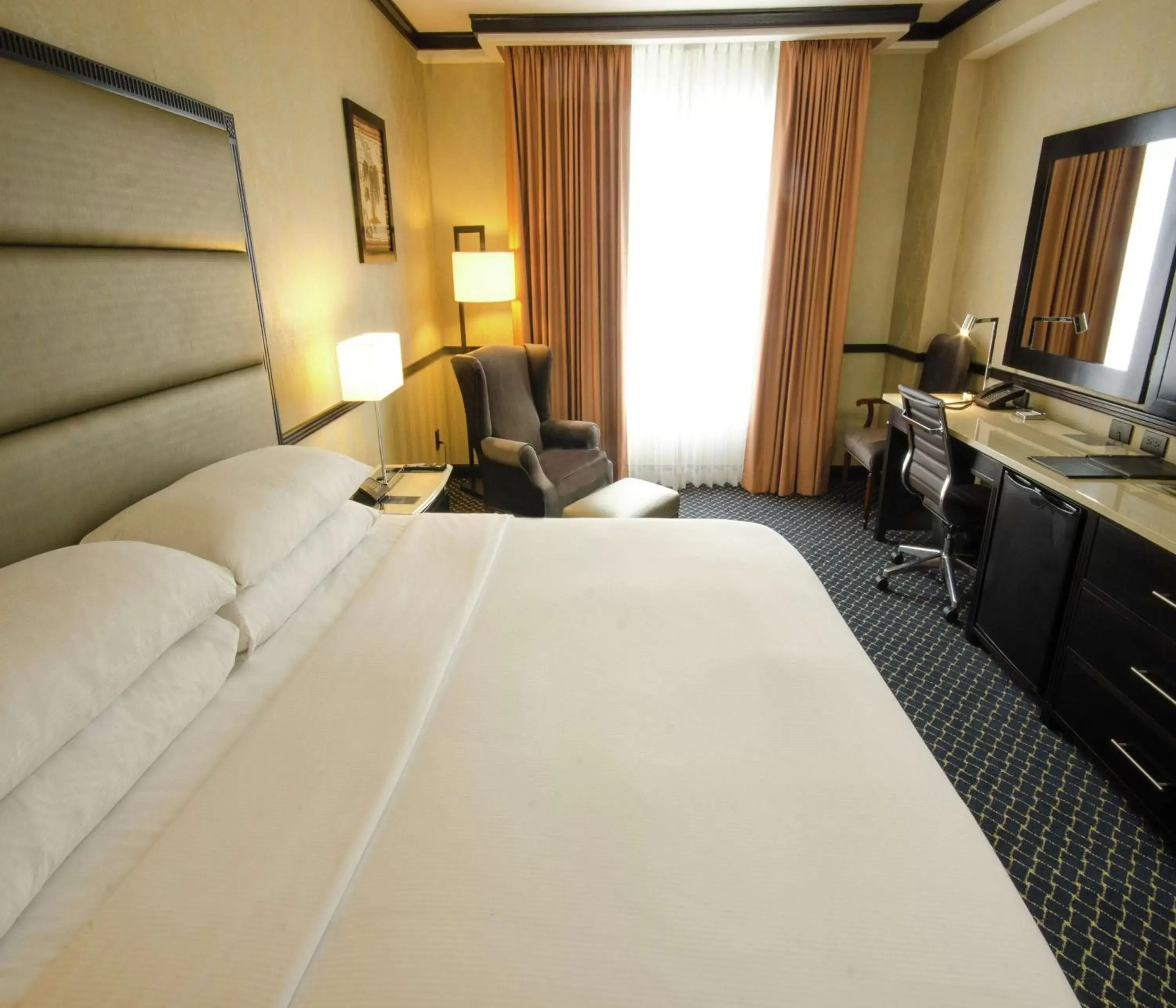 Bedroom, Bed in Hilton Princess San Pedro Sula