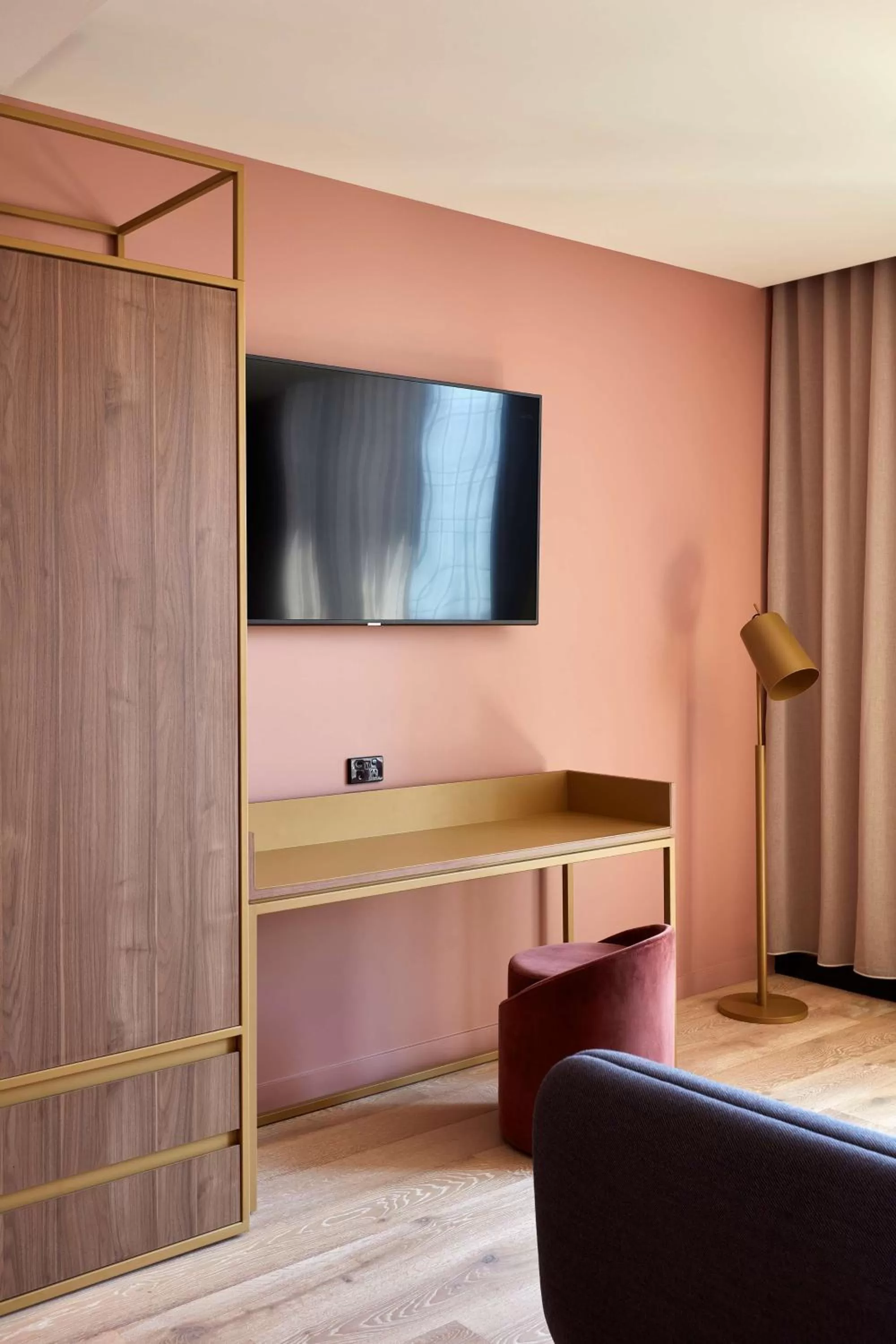 Bathroom in Quincy Hotel Melbourne