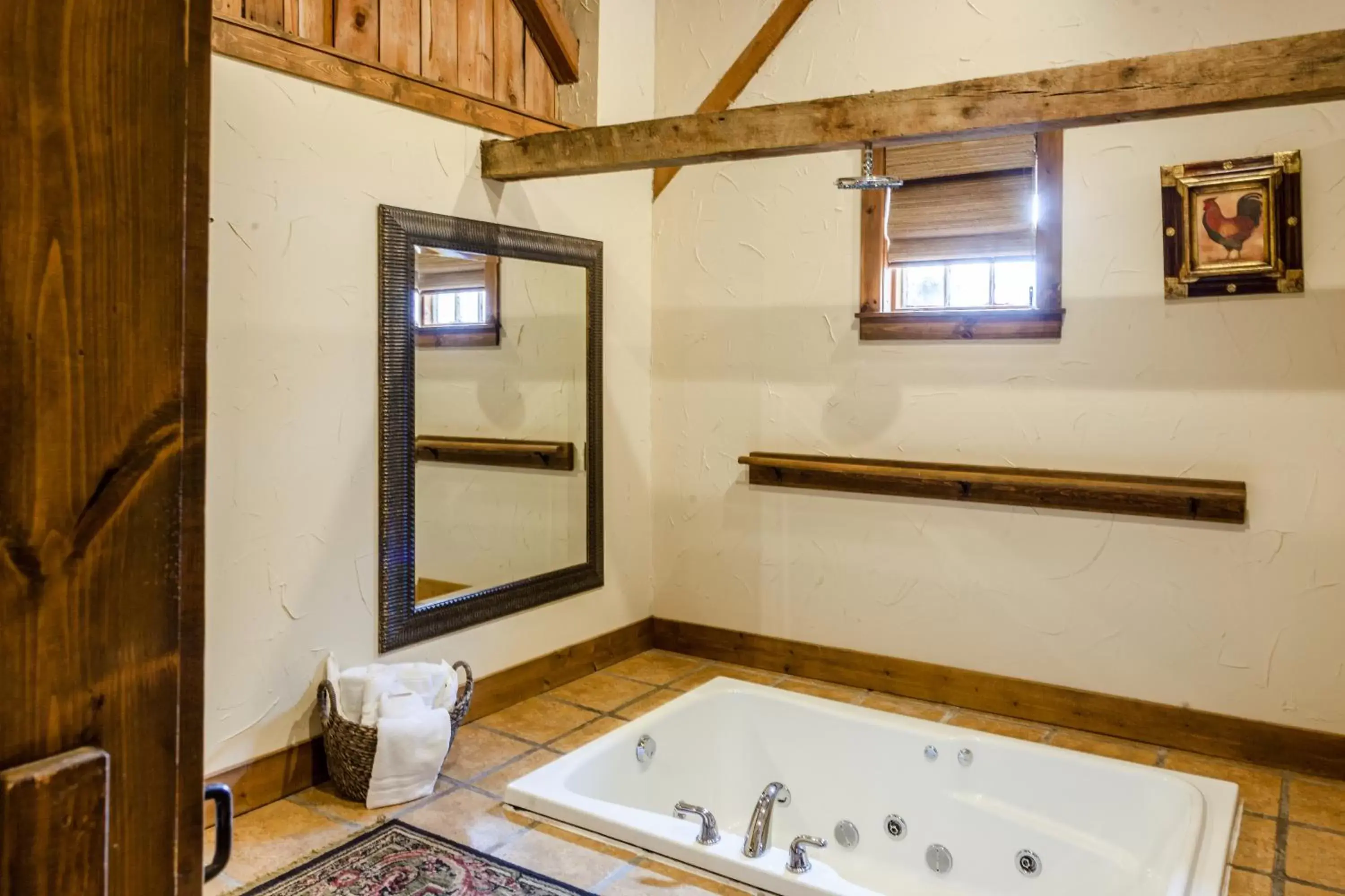 Bathroom in The Inn at Leola Village, a Historic Hotel of America