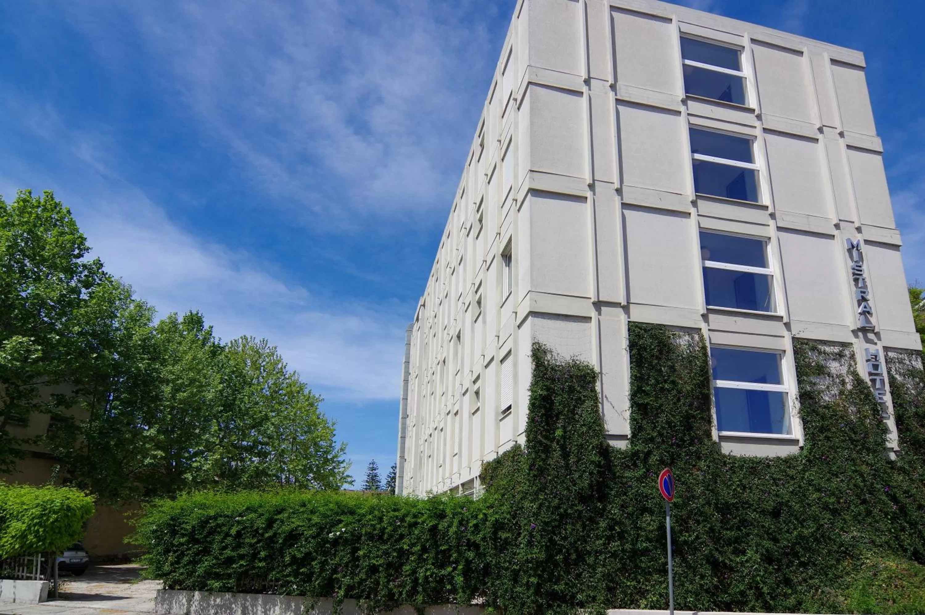 Property building in Hotel Mistral