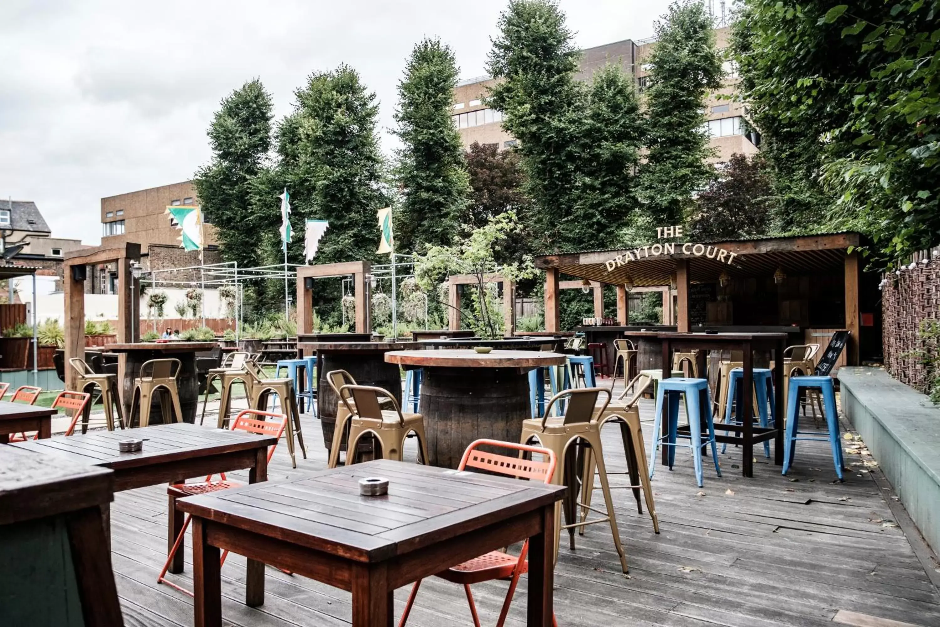 Patio, Restaurant/Places to Eat in The Drayton Court Hotel