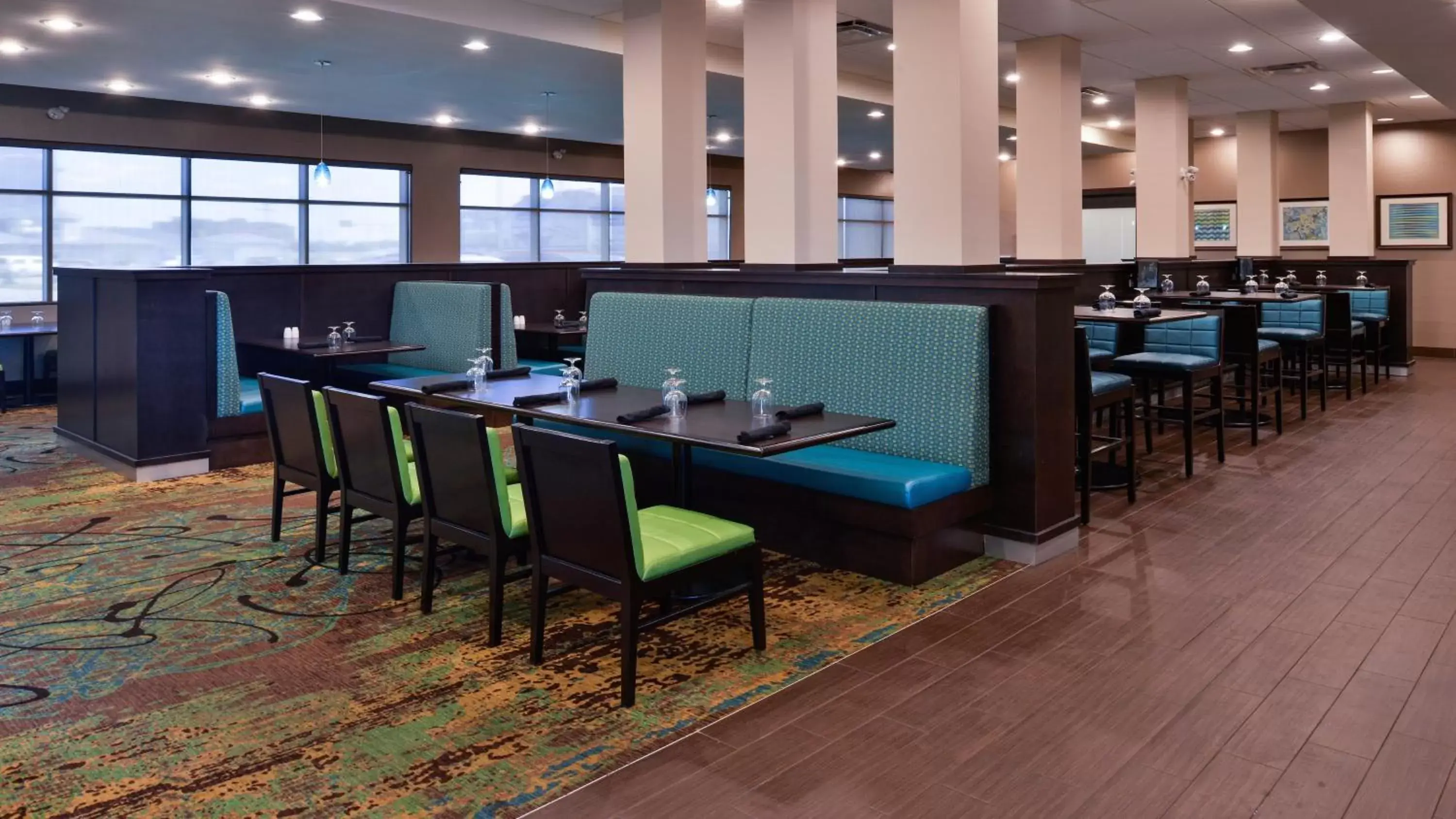 Restaurant/Places to Eat in Holiday Inn Hotel & Suites Edmonton Airport Conference Centre, an IHG Hotel