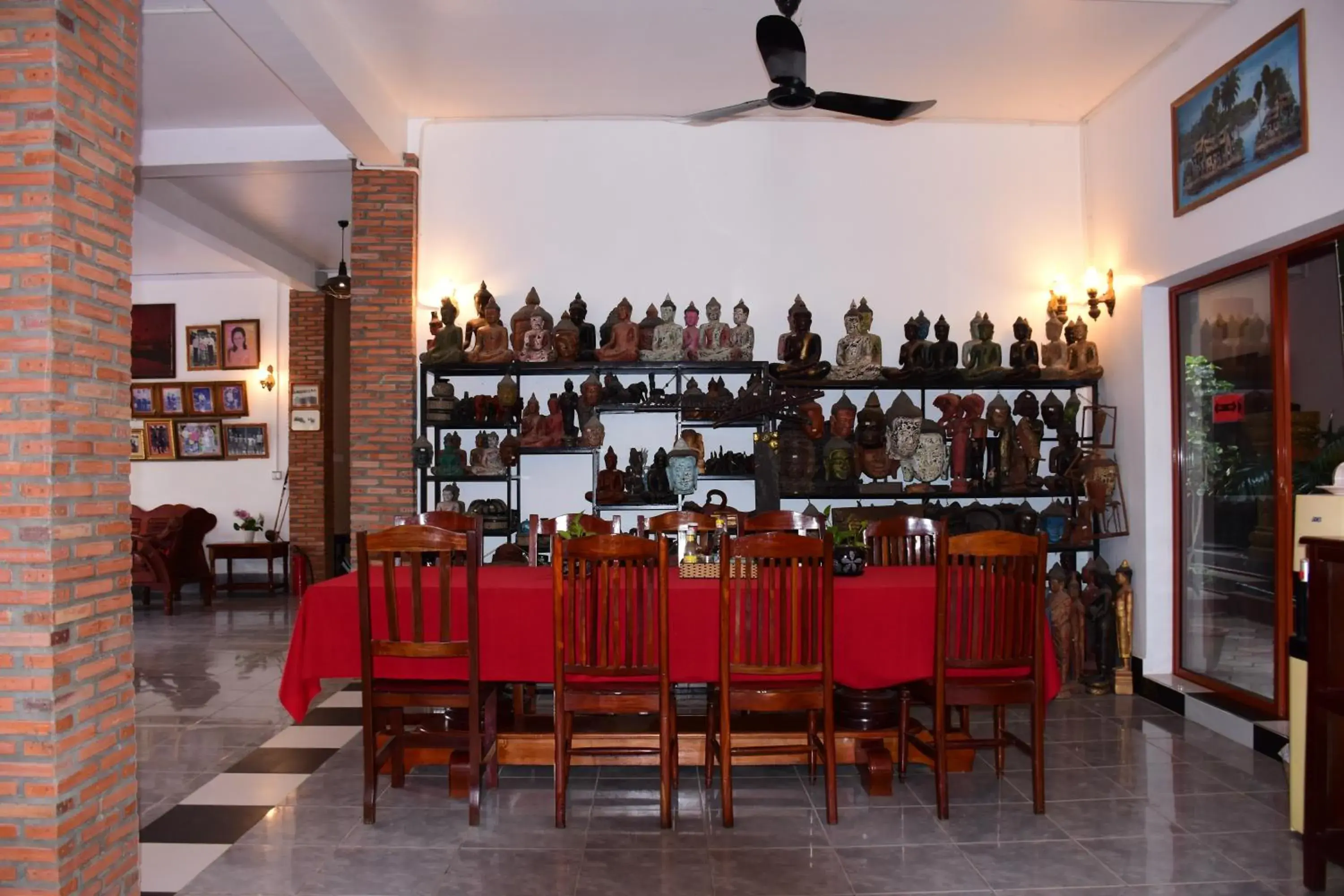 Restaurant/places to eat in Bou Savy Guesthouse Restaurant/places to eat in Bou Savy Guesthouse