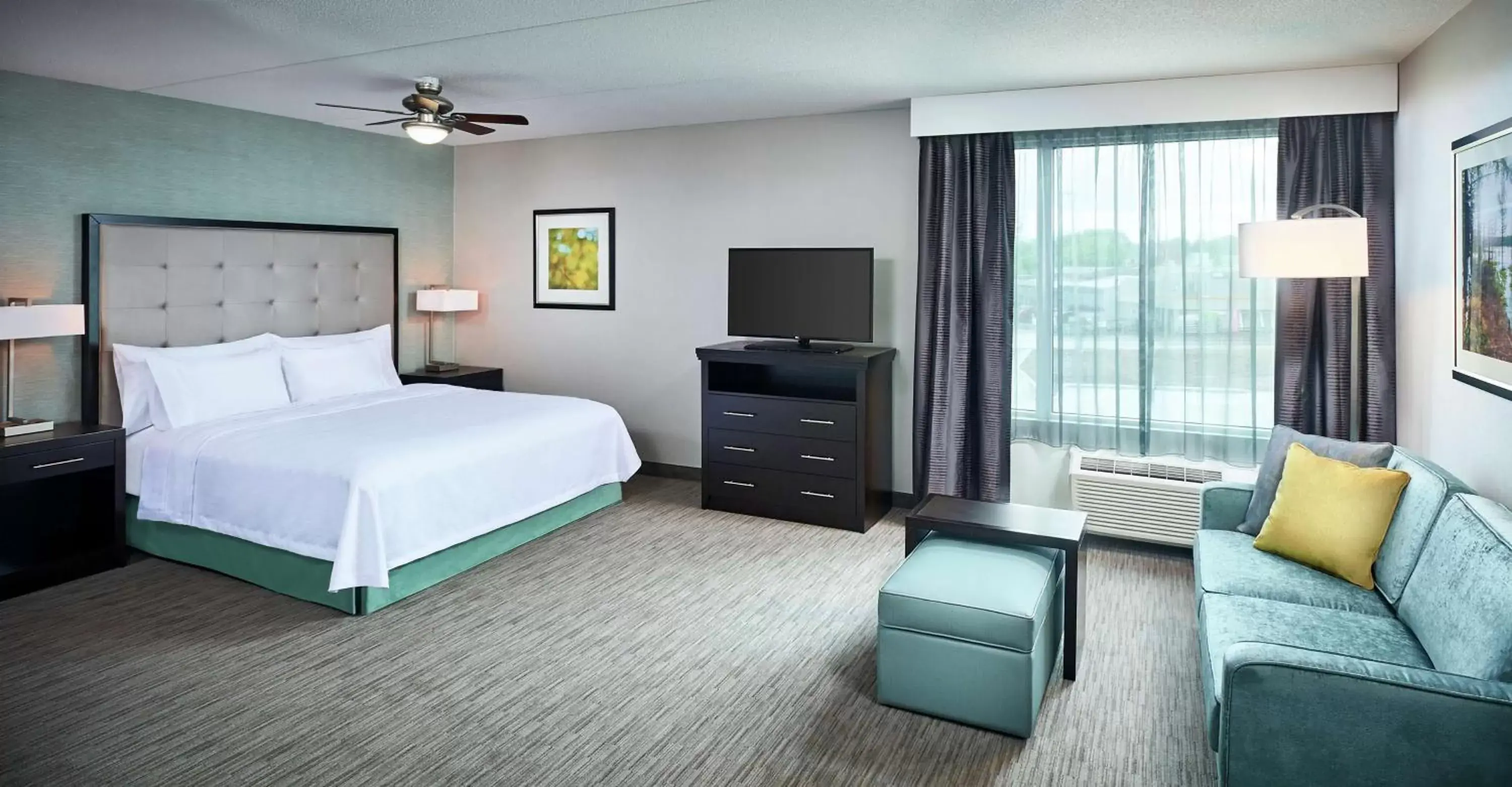 Bedroom in Homewood Suites By Hilton North Bay