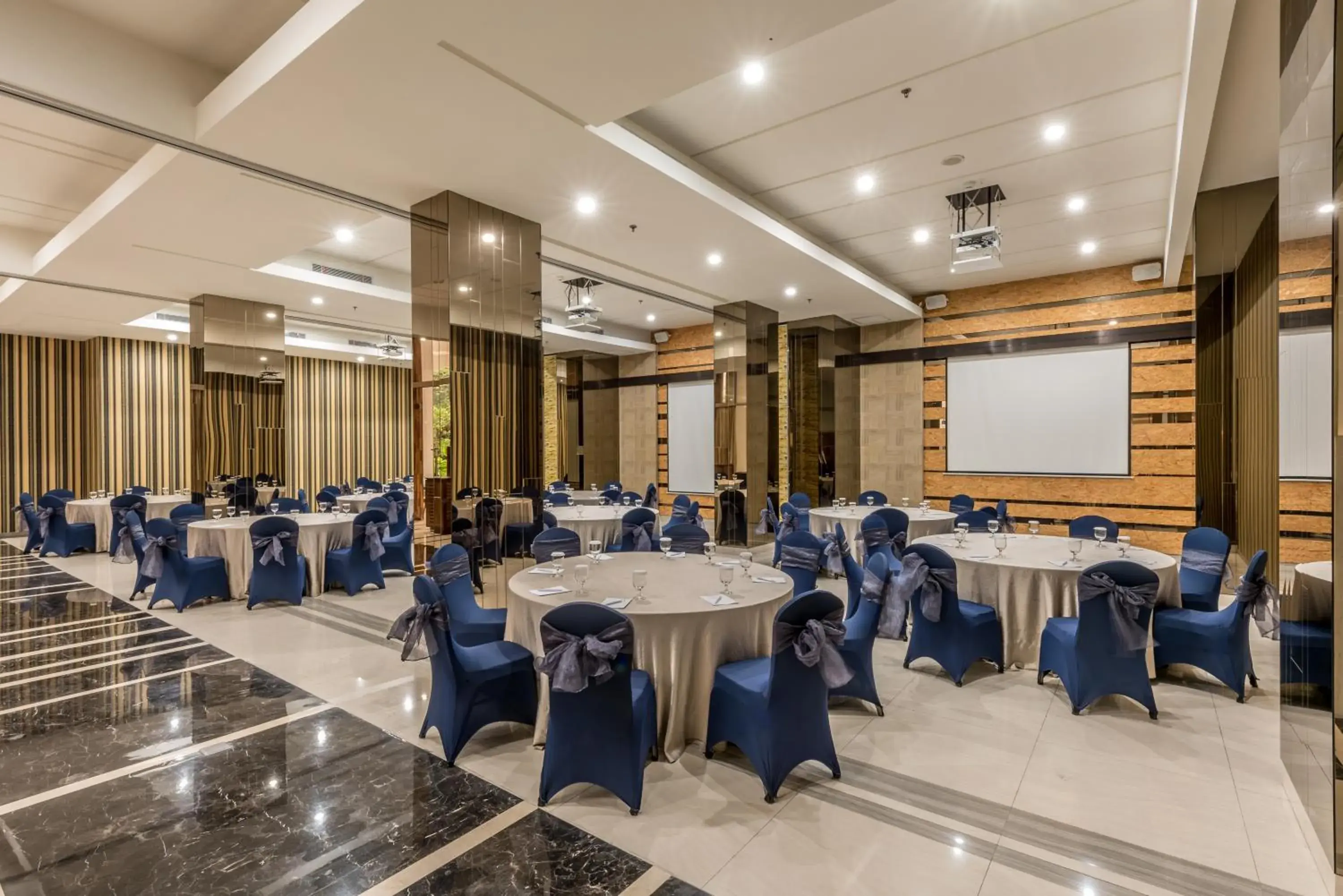 Business facilities, Banquet Facilities in Grande Valore Hotel & Serviced-Apartment