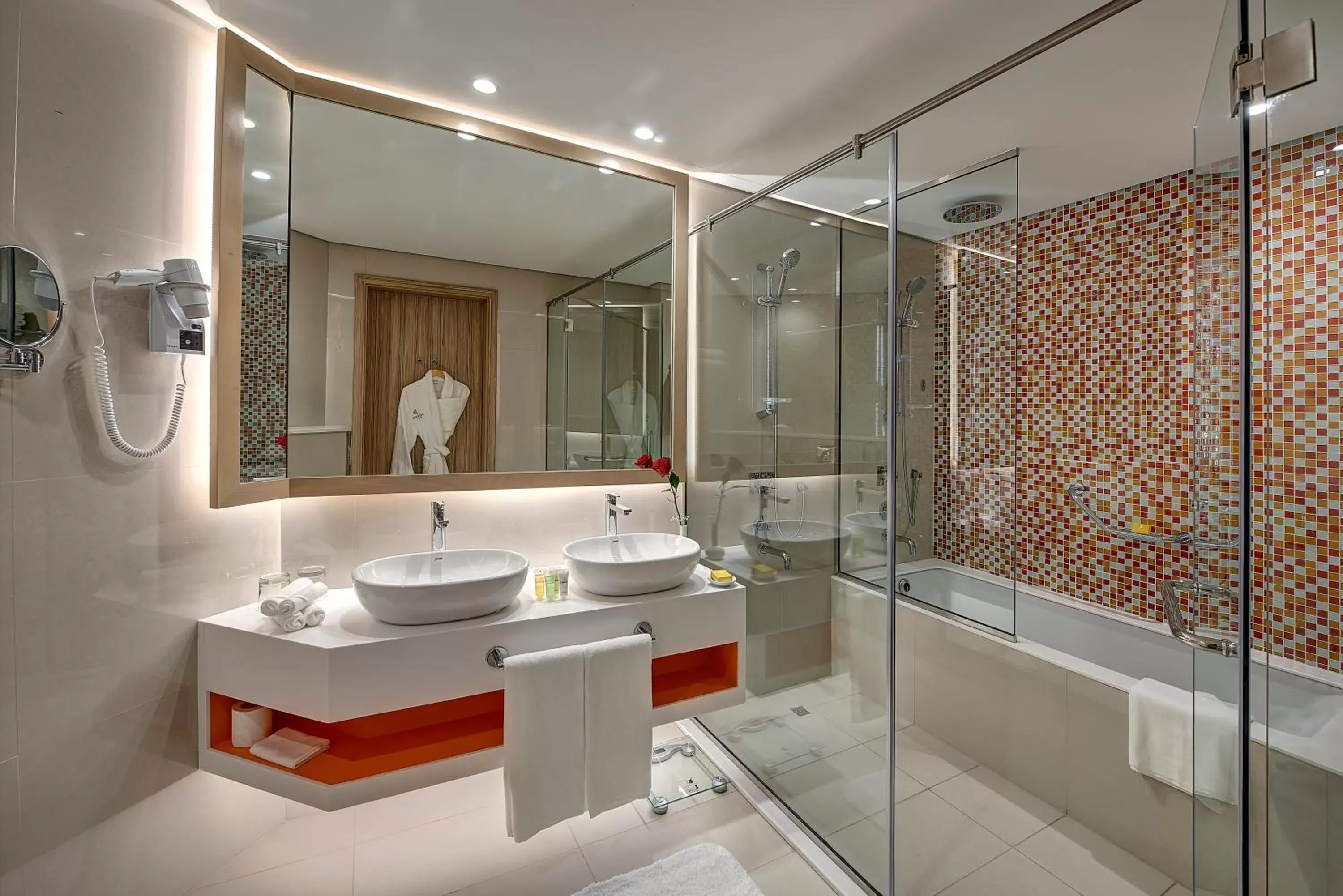 Shower, Bathroom in Al Khoory Atrium