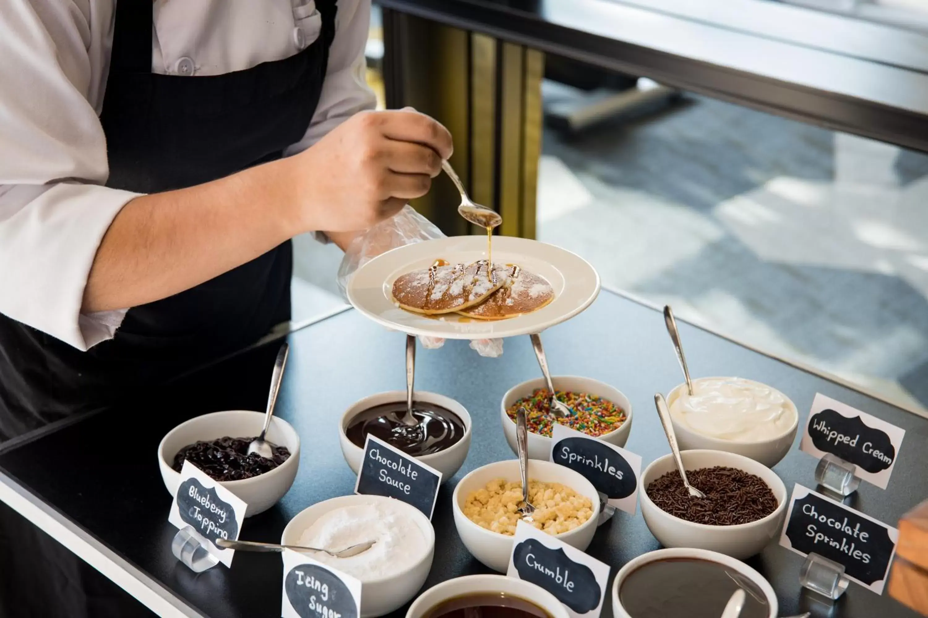 Breakfast in Courtyard by Marriott Colombo