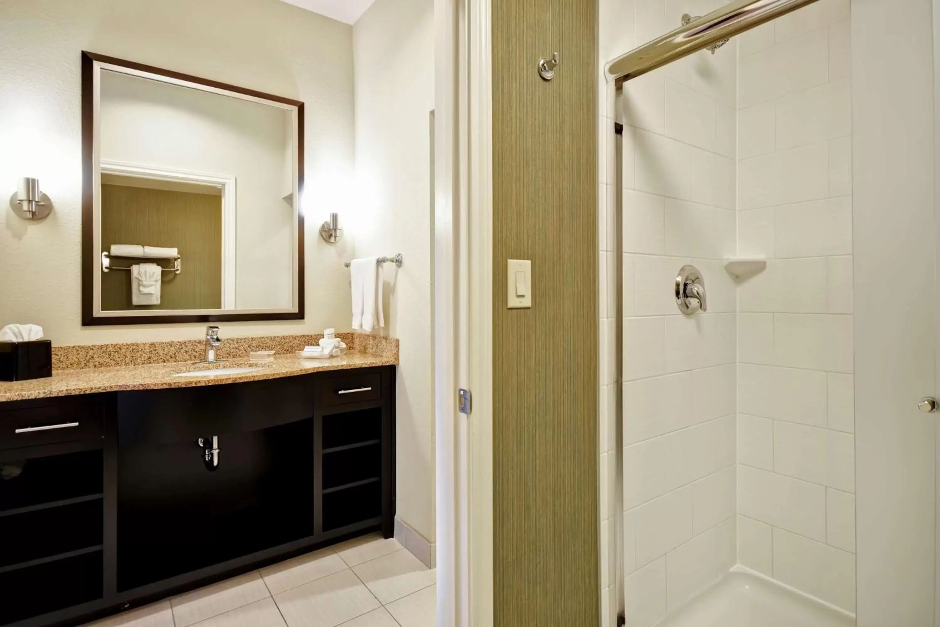 Bathroom in Homewood Suites by Hilton Fort Worth West at Cityview