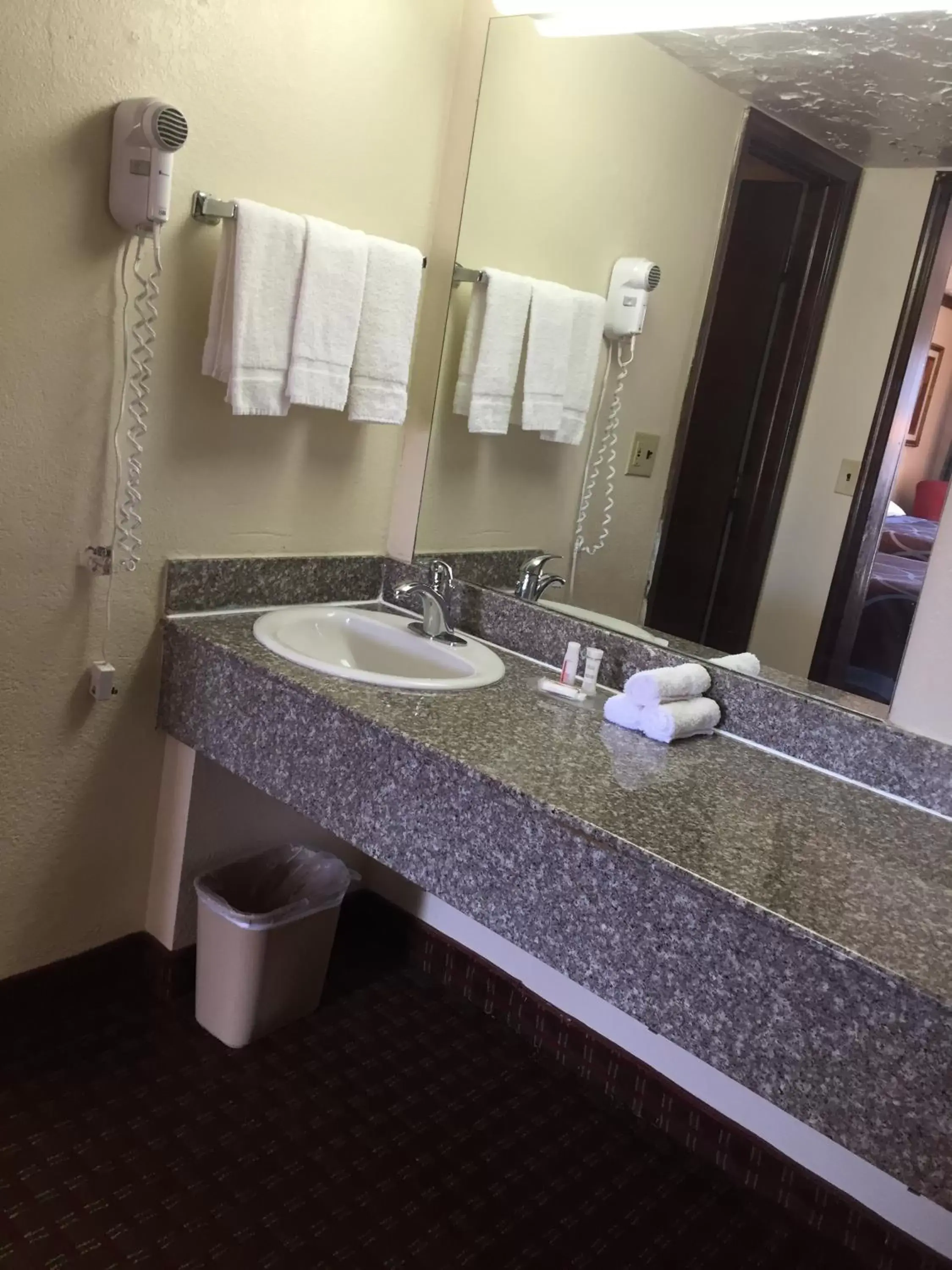 Bathroom in Super 8 by Wyndham Enid